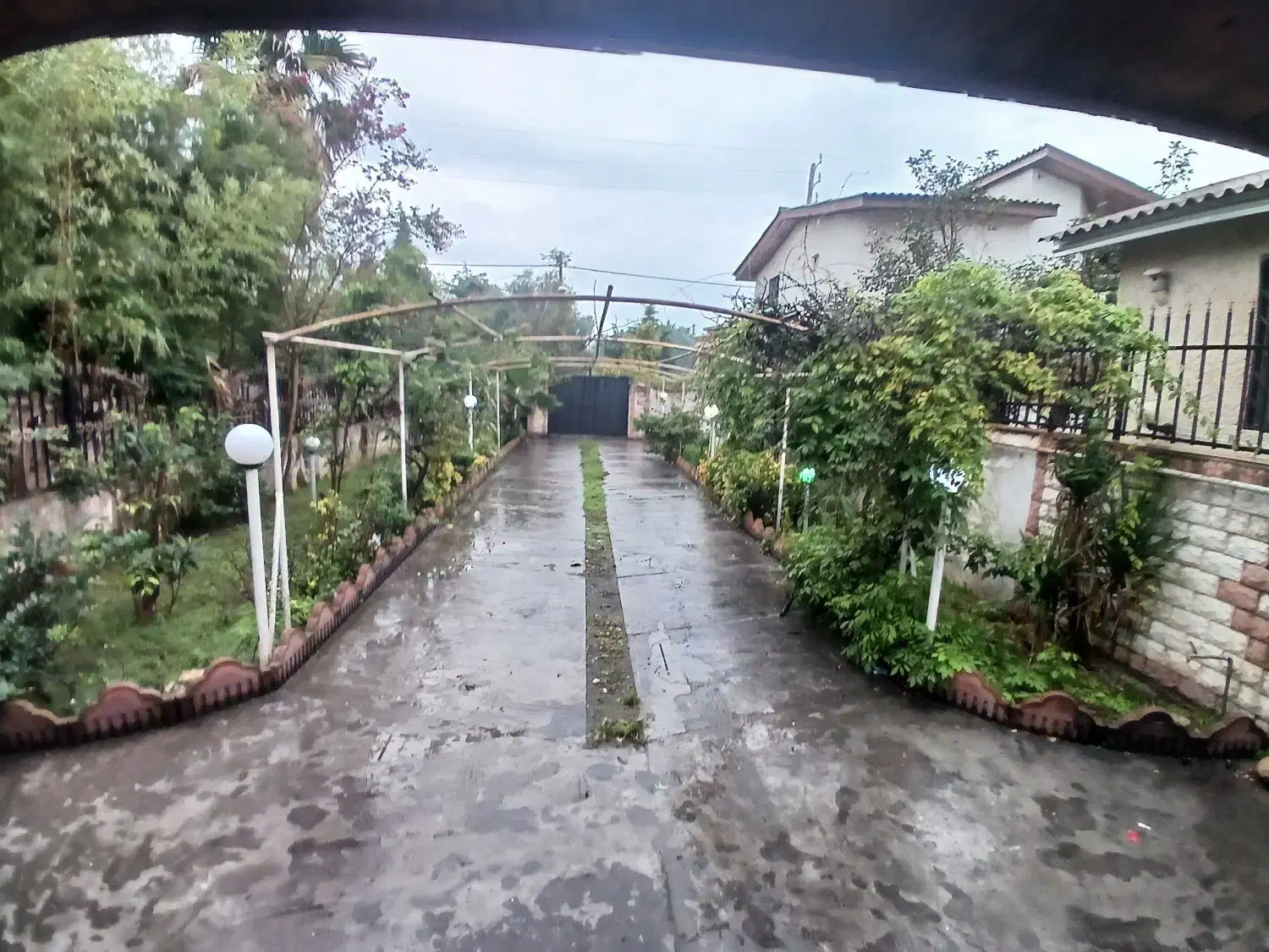 ویلا. باغ دوبلکس دوخواب جای دنج|اجارهٔ کوتاهمدت ویلا و باغ|رویان, |دیوار