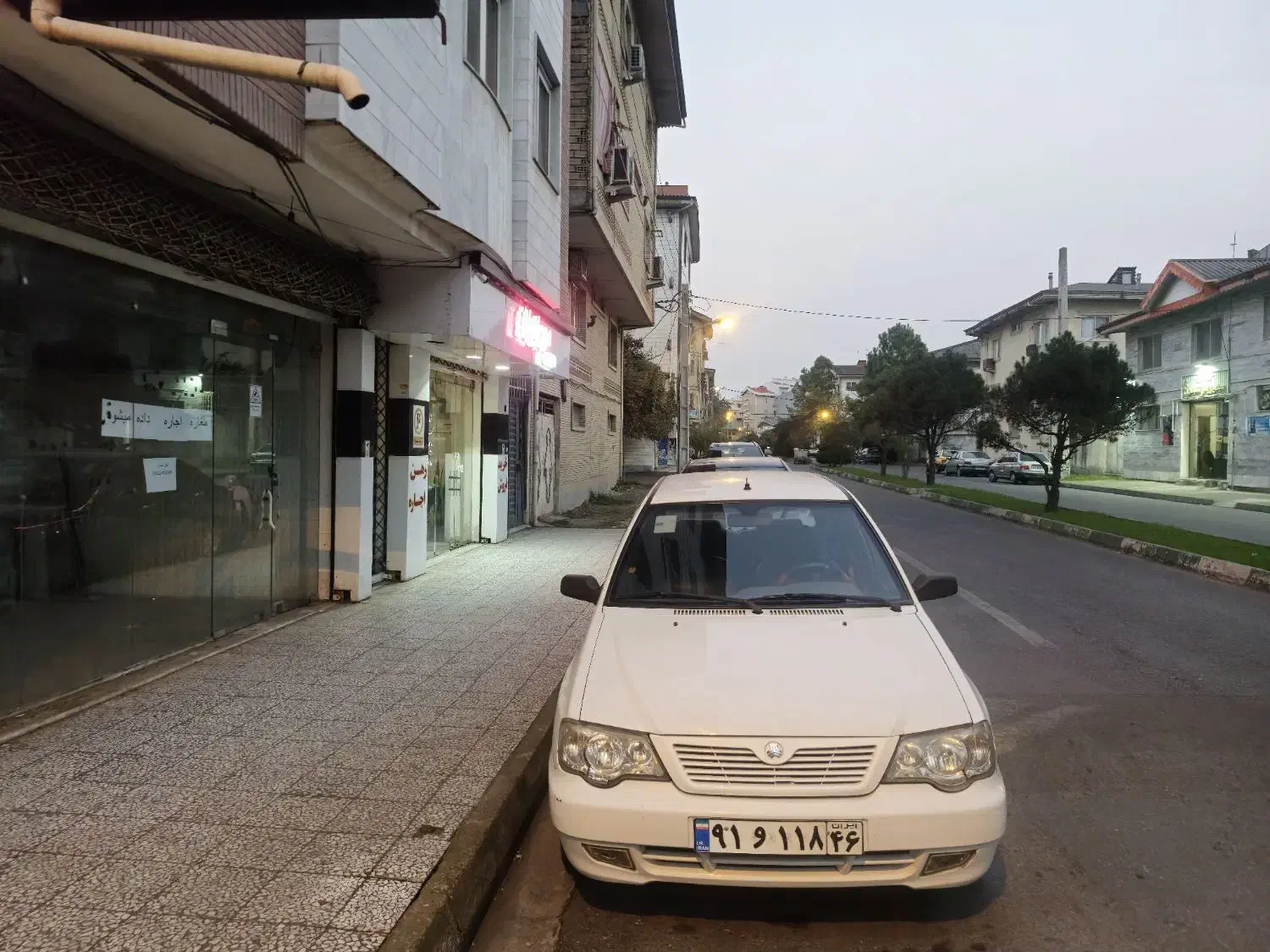 رهن مغازه ۱۴متری با بر ۴/۵متری|اجارهٔ مغازه و غرفه|رشت, شهرک قدس|دیوار