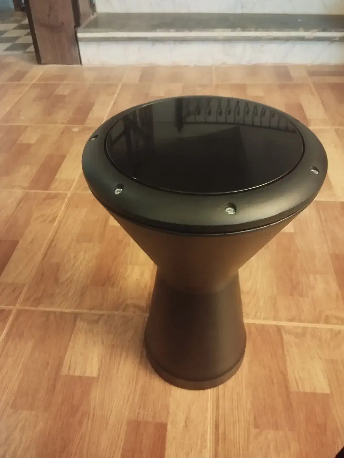 تیمپو درجه یک|درام و پرکاشن|سبزوار, علمدار|دیوار