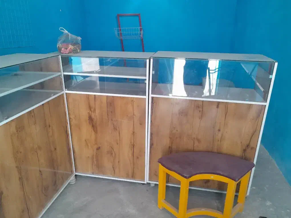 ویترین وقفسه|فروشگاه و مغازه|چابهار, |دیوار