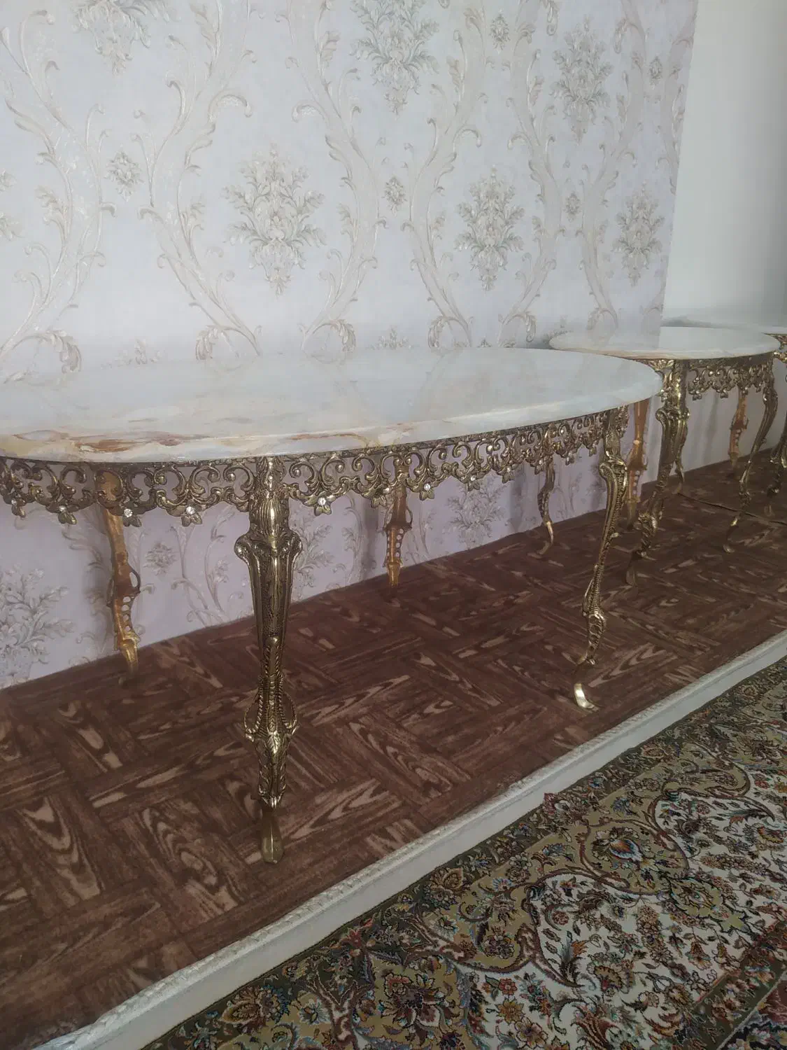 جلومبلی برنز|مبلمان خانگی و میز عسلی|تبریز, |دیوار