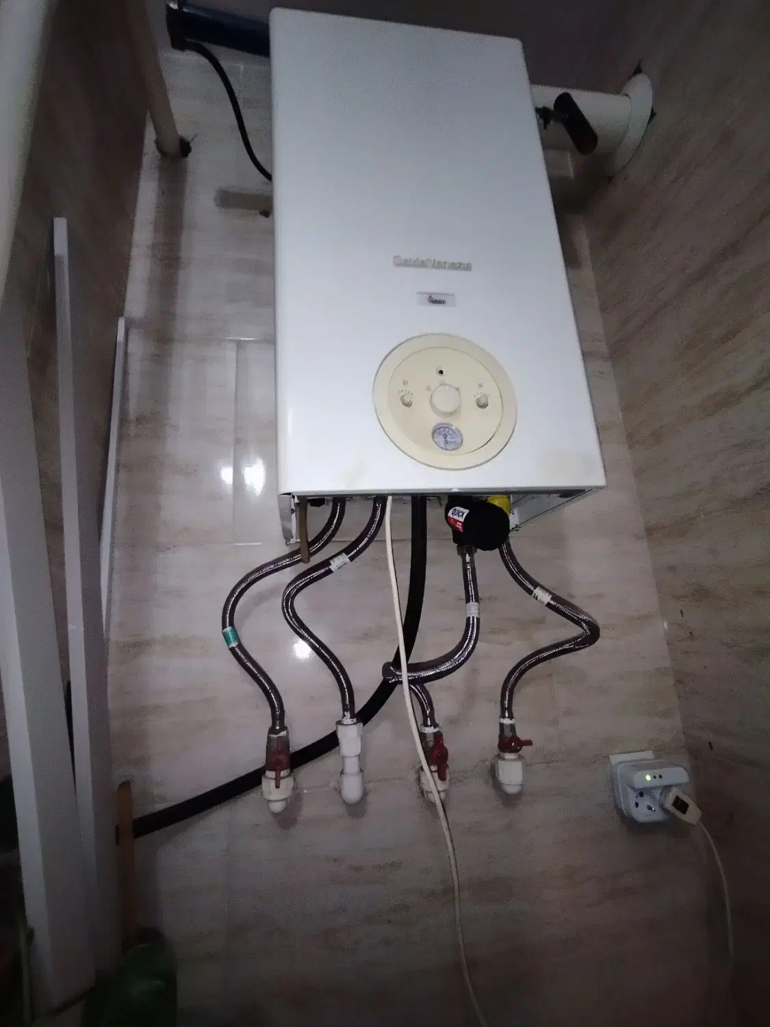 تعمیرات پکیج وفروش و نصب خدمات تصفیه آب|خدمات پیشه و مهارت|رشت, توشیبا|دیوار