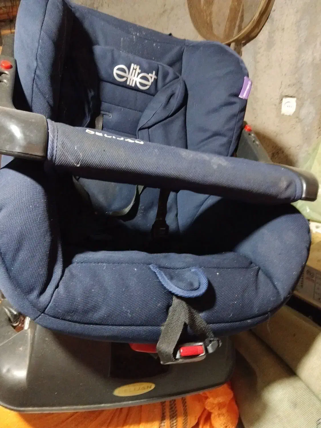 صندلی بچه داخل خودرو|کالسکه و لوازم جانبی|صومعه‌سرا, |دیوار