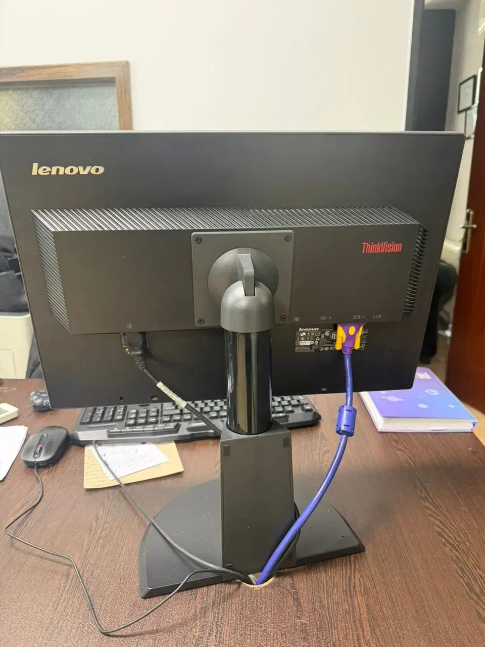 مانیتور ۲۳ اینچ لنوو thinkvision|قطعات و لوازم جانبی رایانه|اصفهان, دستگرده|دیوار