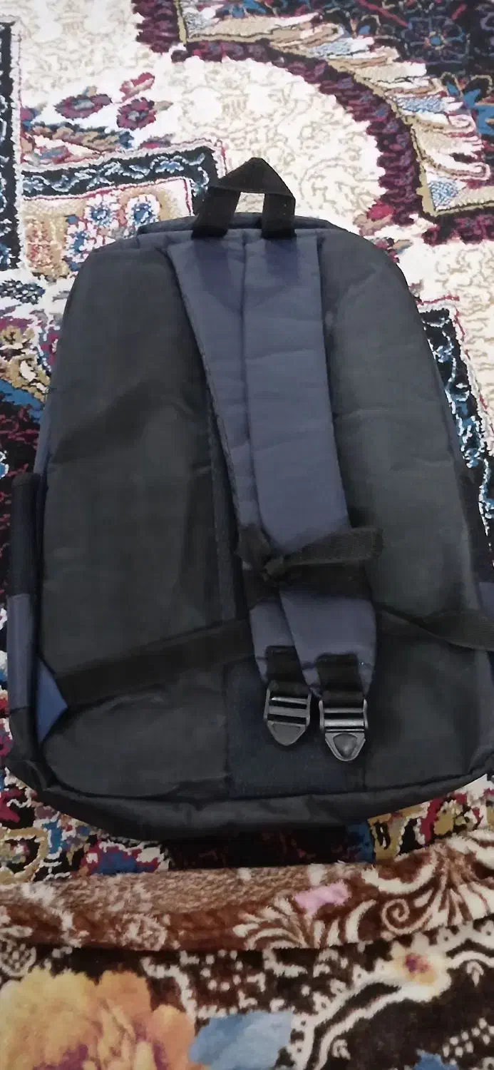 کوله پشتی|کیف، کفش، کمربند|قم, نیروگاه|دیوار