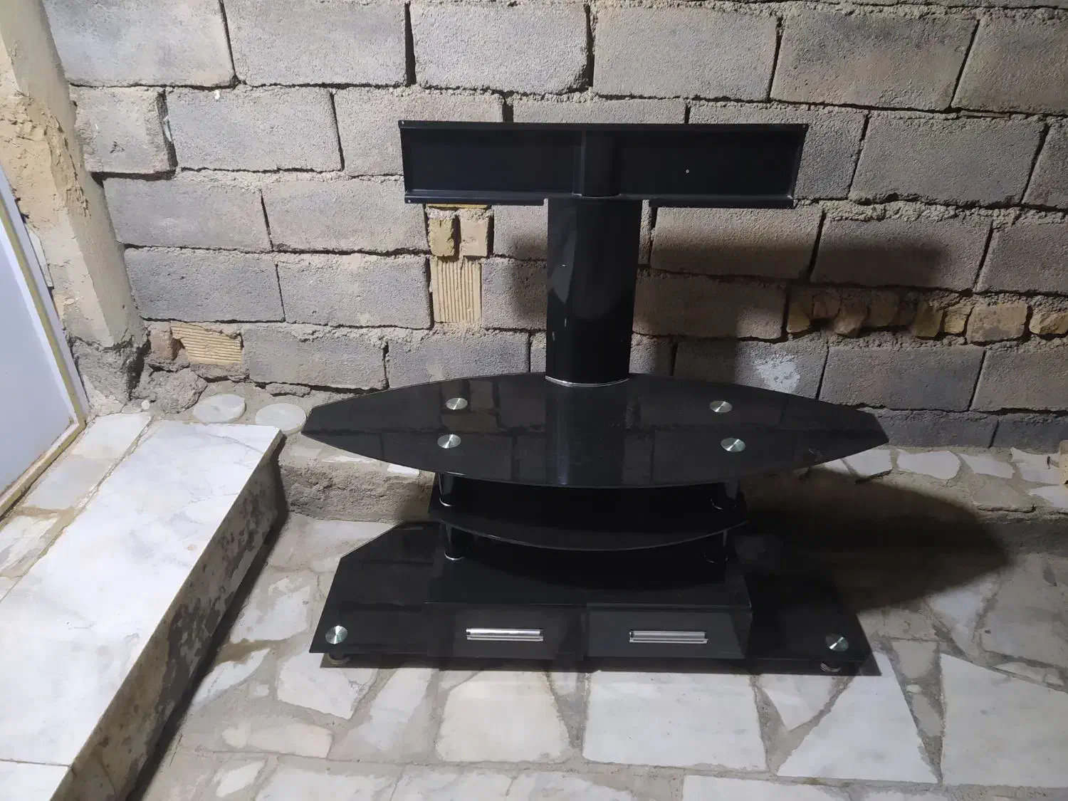 زیرتلوزیون سالم بدونه خط وخش|میز تلویزیون|قروه, |دیوار