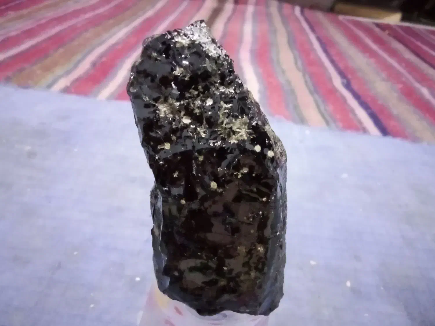 اسمشو نمیدونم باید گفت سنگ یا یه الماس باشکوه|کلکسیون اشیاء عتیقه|اسفراین, |دیوار