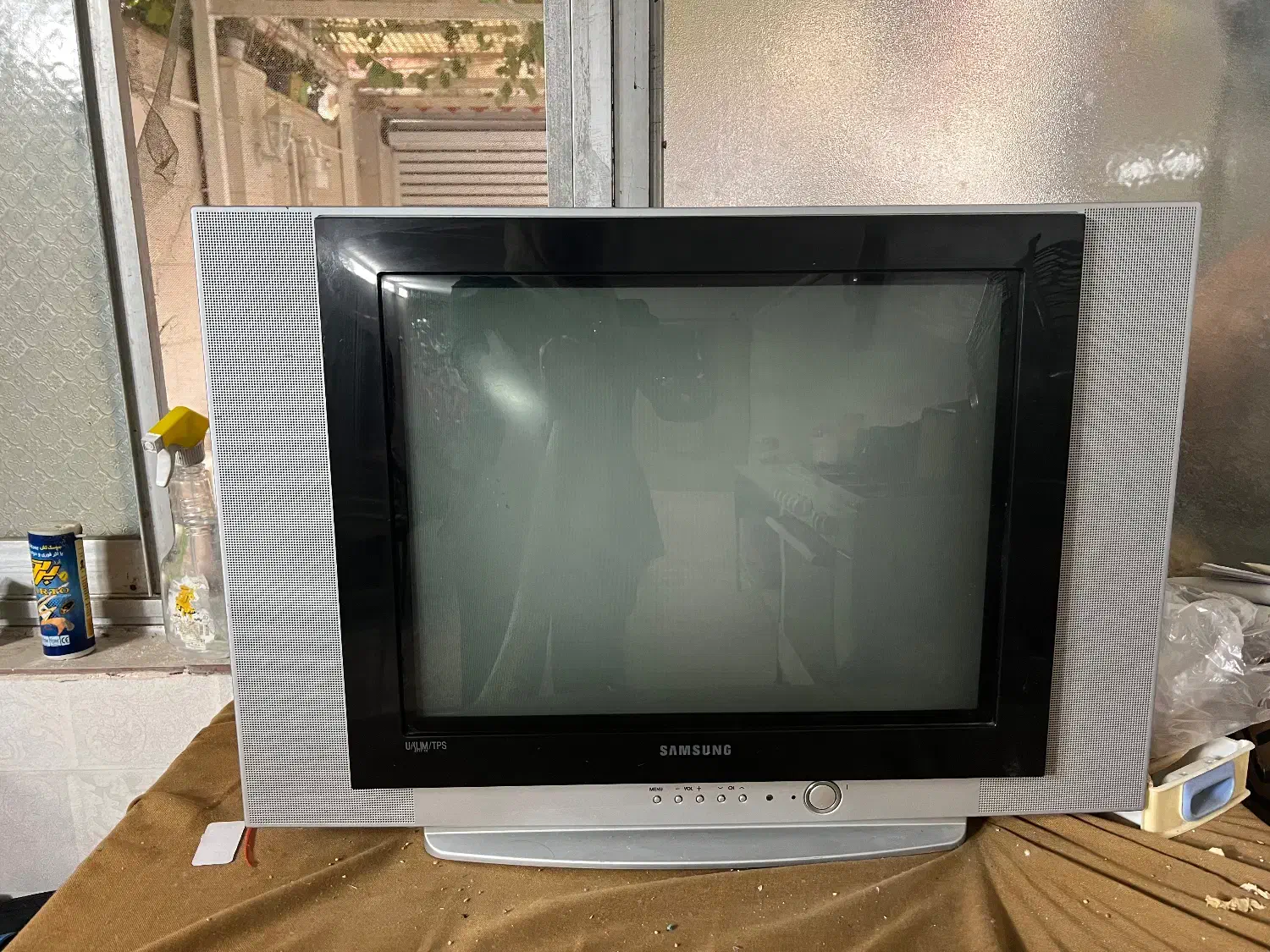 تلویزیون ۲۱ اینچ سامسونگ اصل کم کارکرد|تلویزیون و پروژکتور|رشت, کوی فکوری|دیوار