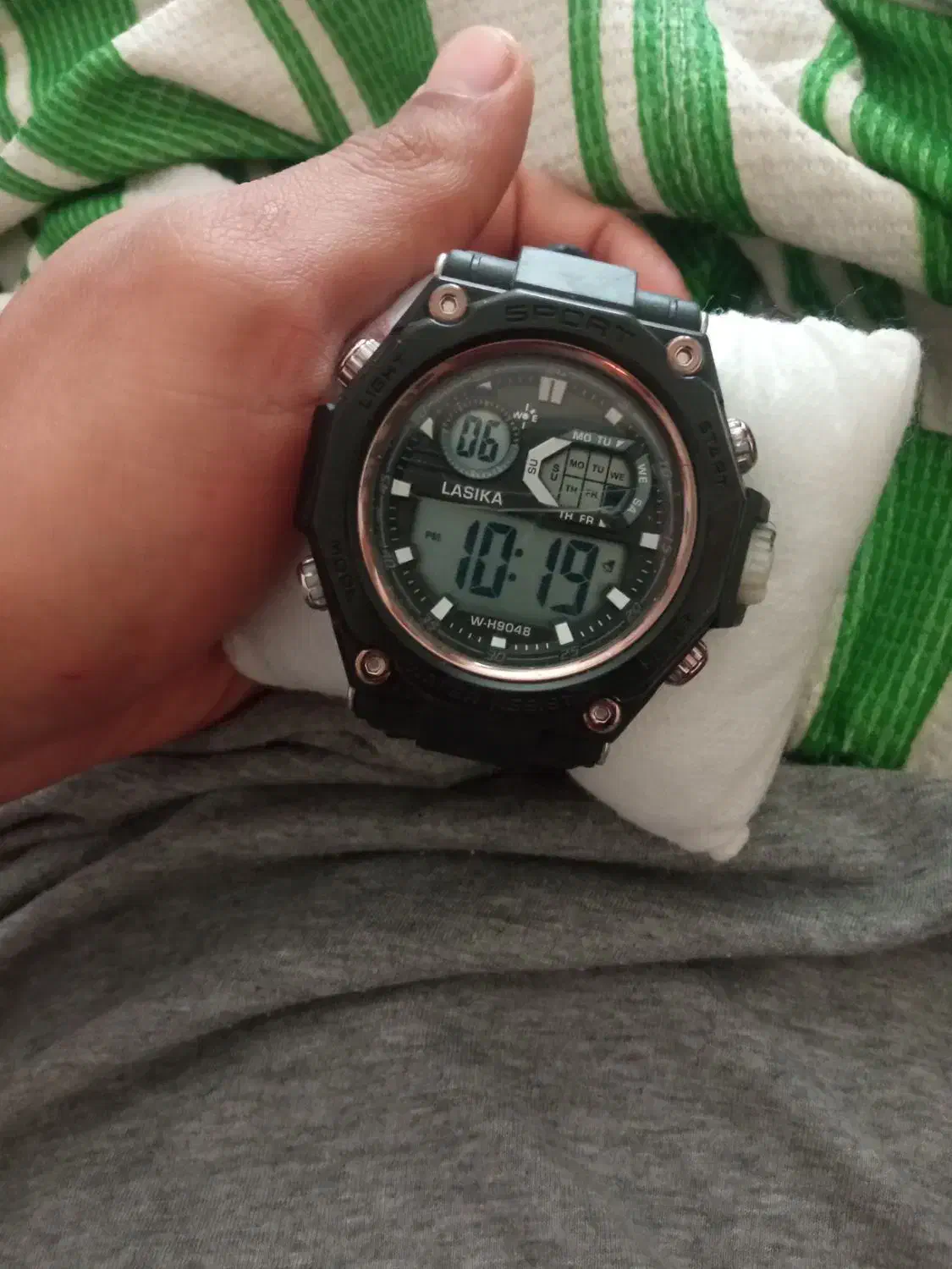 ساعت مچی|ساعت|مسجد سلیمان, |دیوار