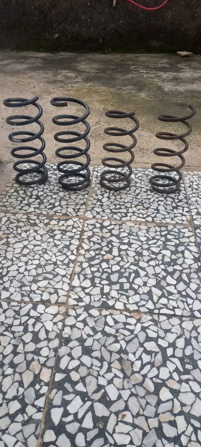 فنر لول|قطعات یدکی و لوازم جانبی|لاهیجان, لیالستان|دیوار