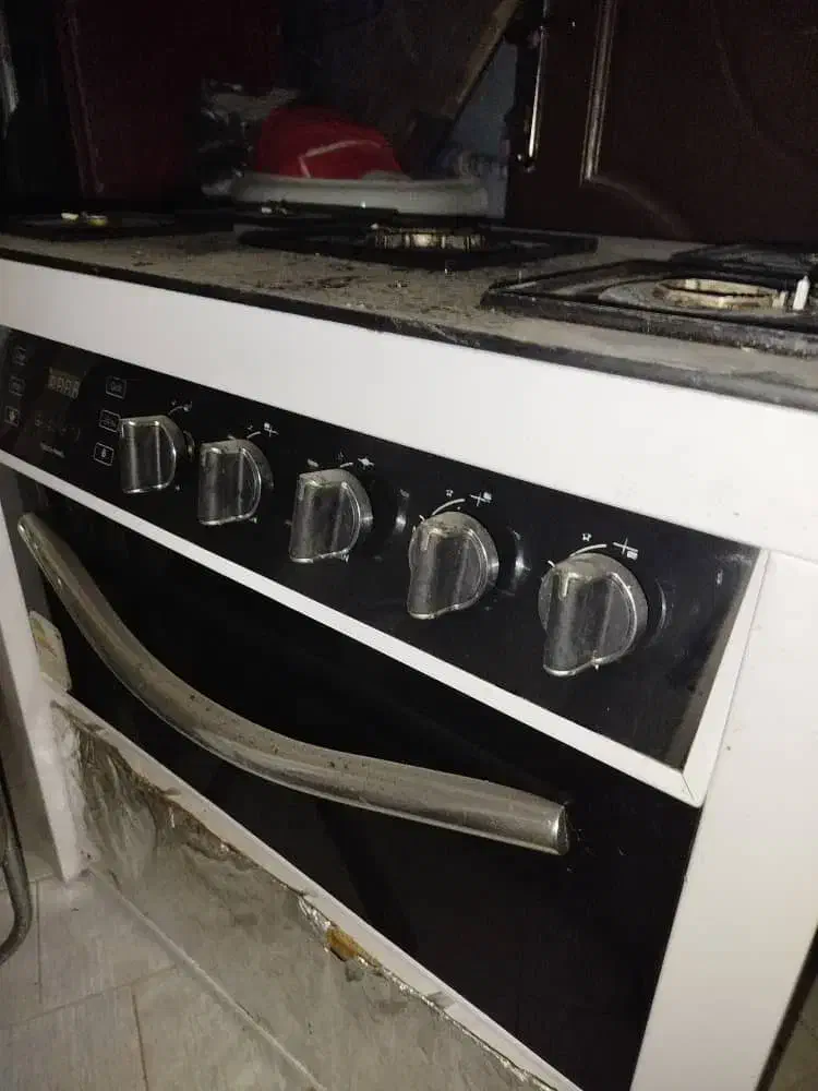 اجاق گاز طرح فر صفحه شیشه ای|اجاق گاز و لوازم برقی پخت‌وپز|زارچ, |دیوار