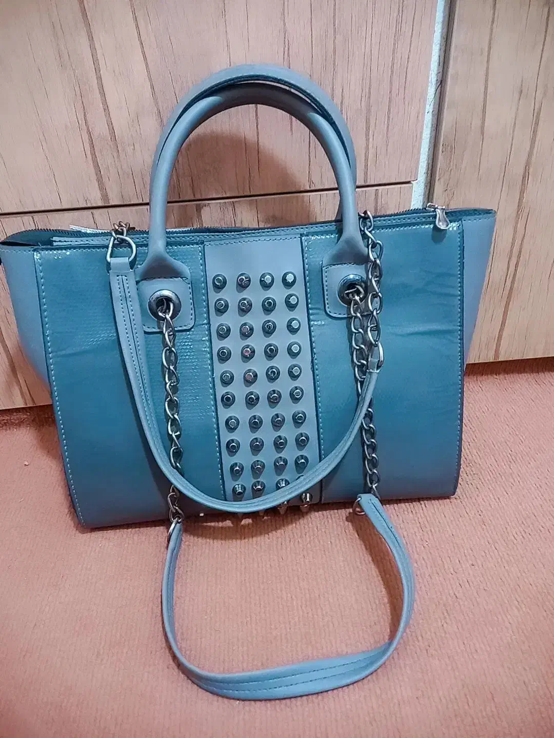 کیف بسیار تمیز و سالم ۲۵۰|کیف، کفش، کمربند|ارومیه, |دیوار