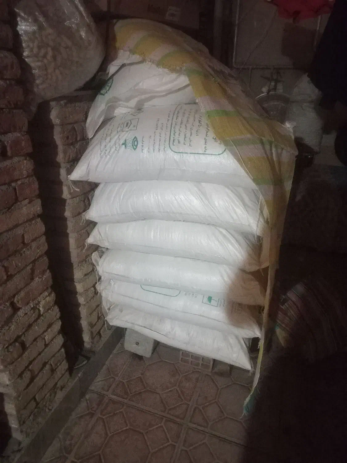 کود شیمیایی اوره ۱۴ کیسه|حراج|پارس‌آباد, |دیوار