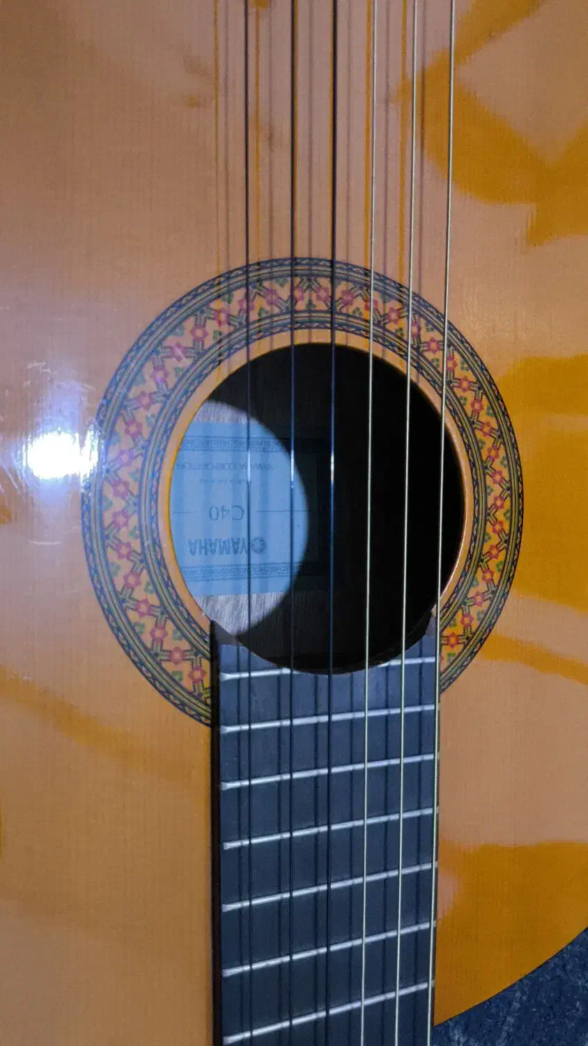 گیتار یاماها C40 در حد نو|گیتار، بیس، امپلیفایر|بوشهر, |دیوار