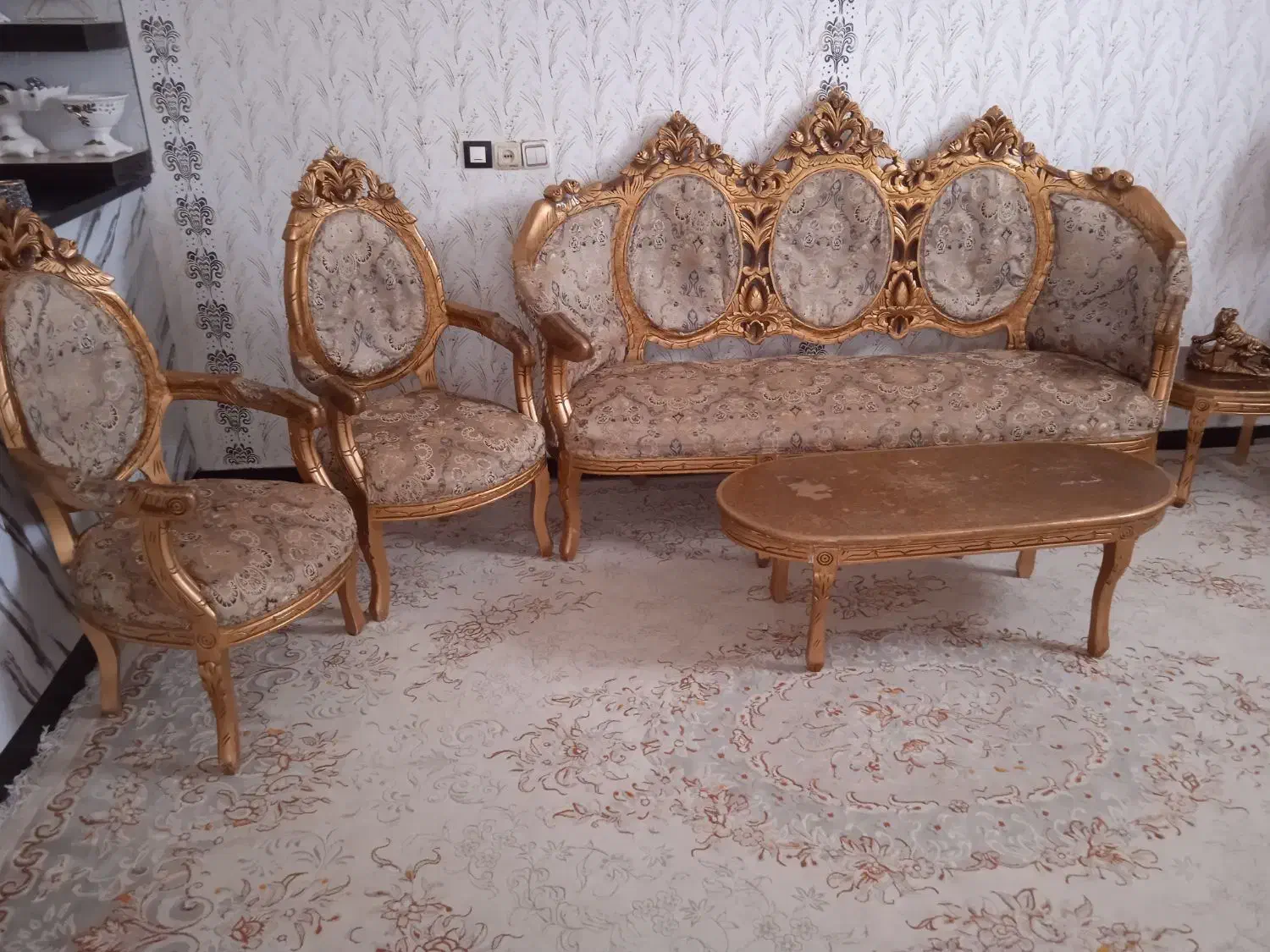 مبلمان سلطنتی|مبلمان خانگی و میز عسلی|چگنی, |دیوار