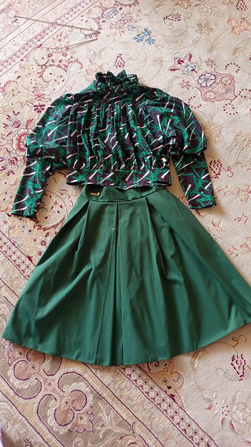 لباس و کفش|لباس|جهرم, |دیوار