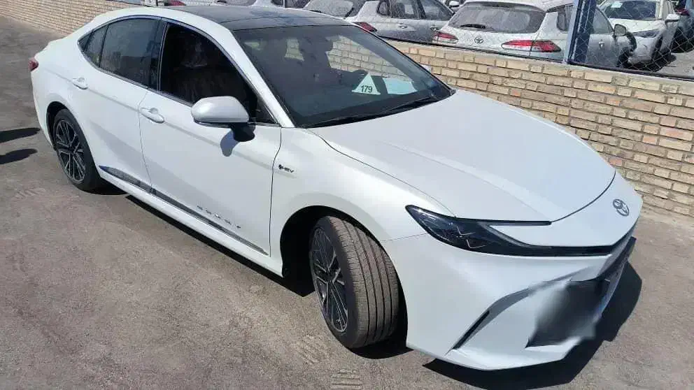 کمری 2025  Le dakhel parche|خودرو سواری و وانت|تهران, سید خندان (جلفا)|دیوار