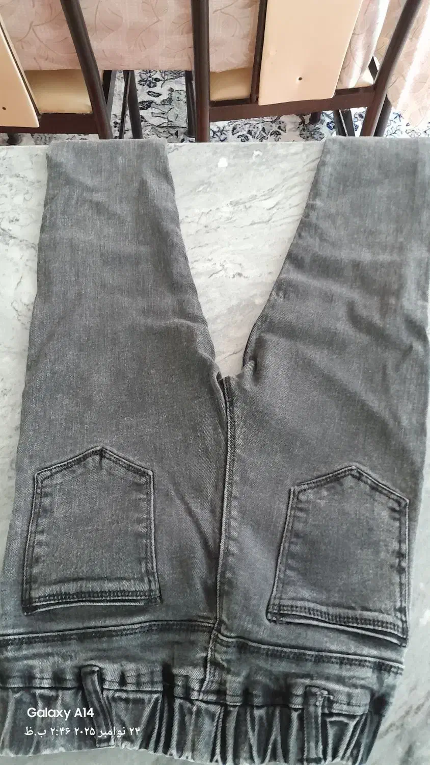 شلوار|کفش و لباس بچه|میانه, |دیوار