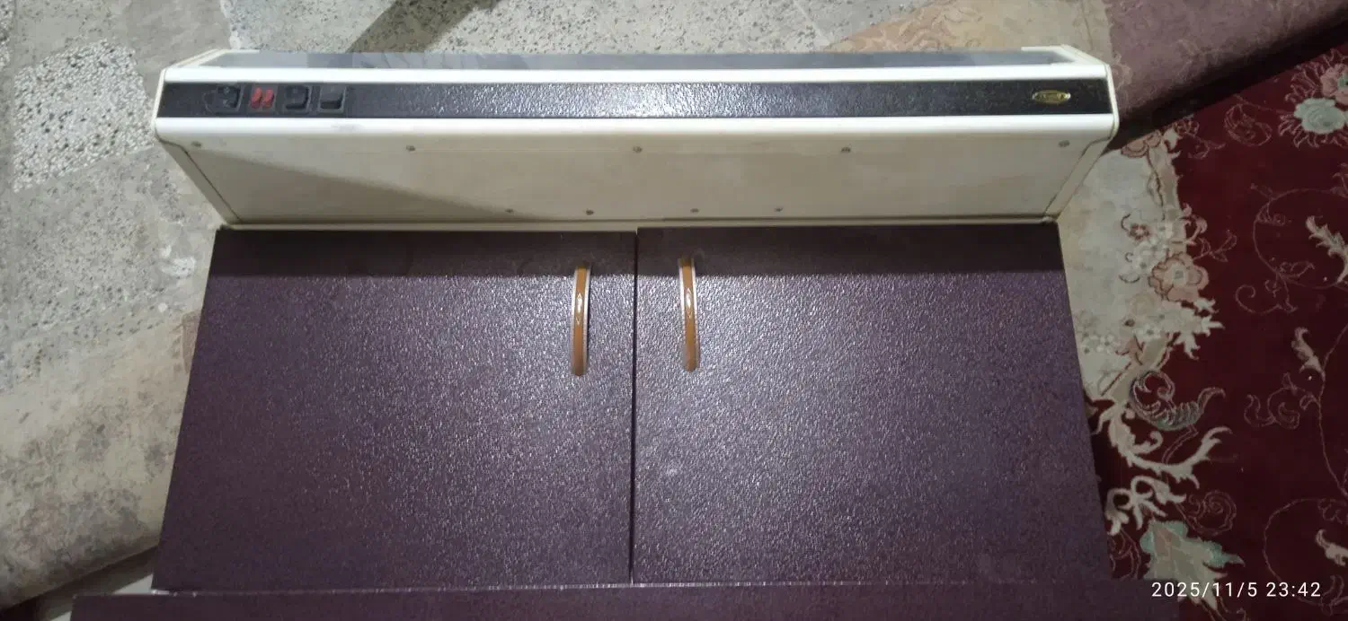 یک عدد هود|هود|ایلام, |دیوار