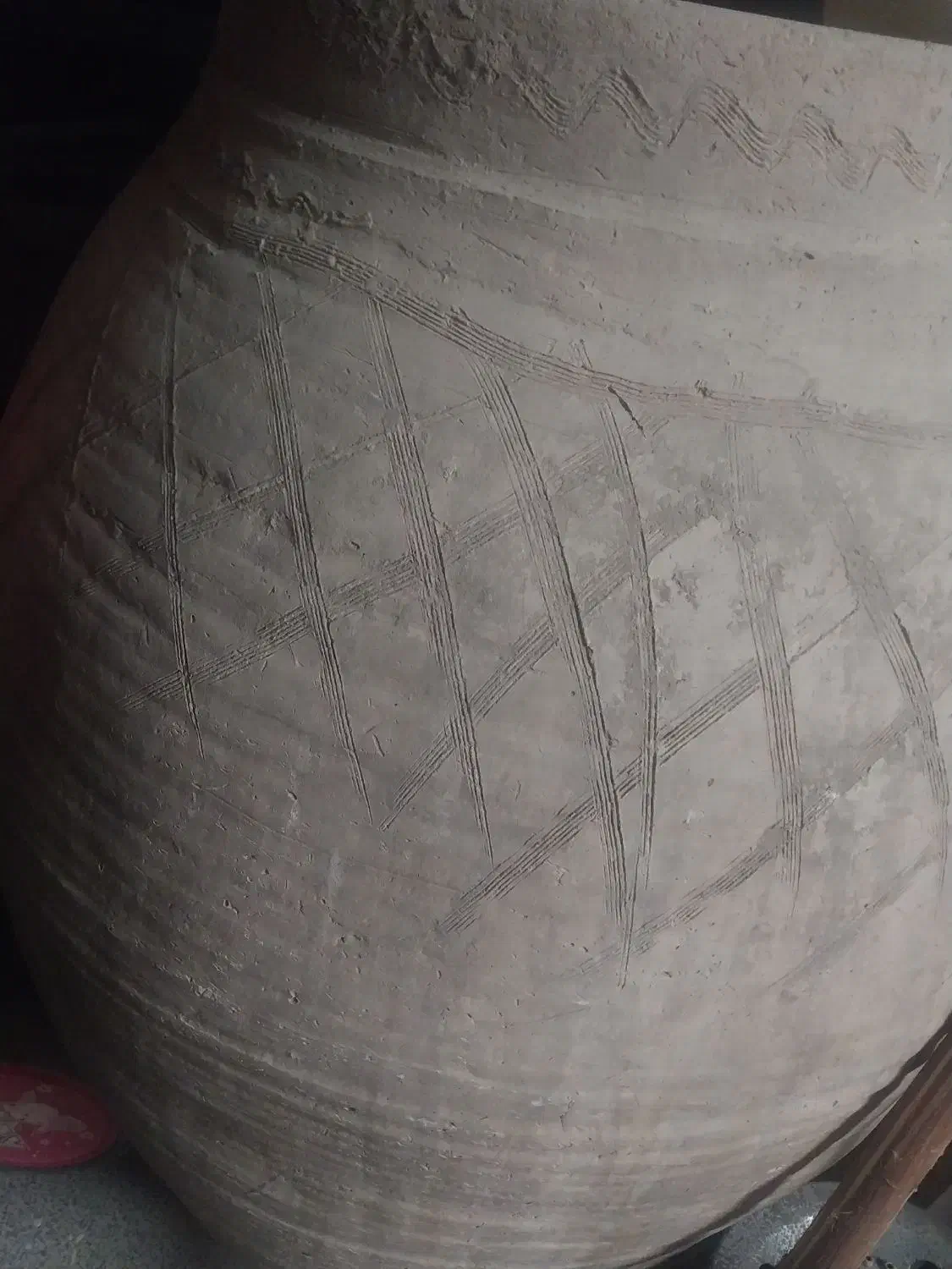 خمره ، تپو|کلکسیون اشیاء عتیقه|اشکذر, |دیوار