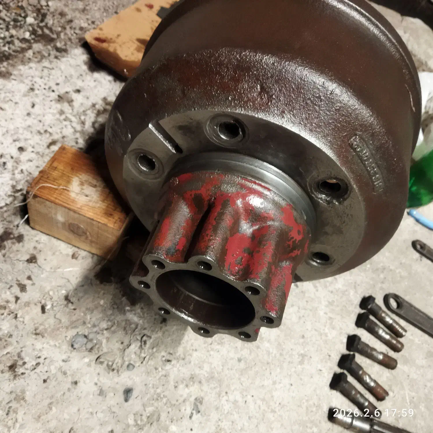 کاسه چرخ خاور ۸۰۸|ابزارآلات|لاهیجان, مهرگان|دیوار