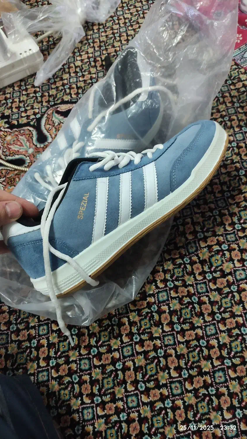 کفش فوتسال اسپیزال سایز ۴۳|کیف، کفش، کمربند|اردبیل, |دیوار