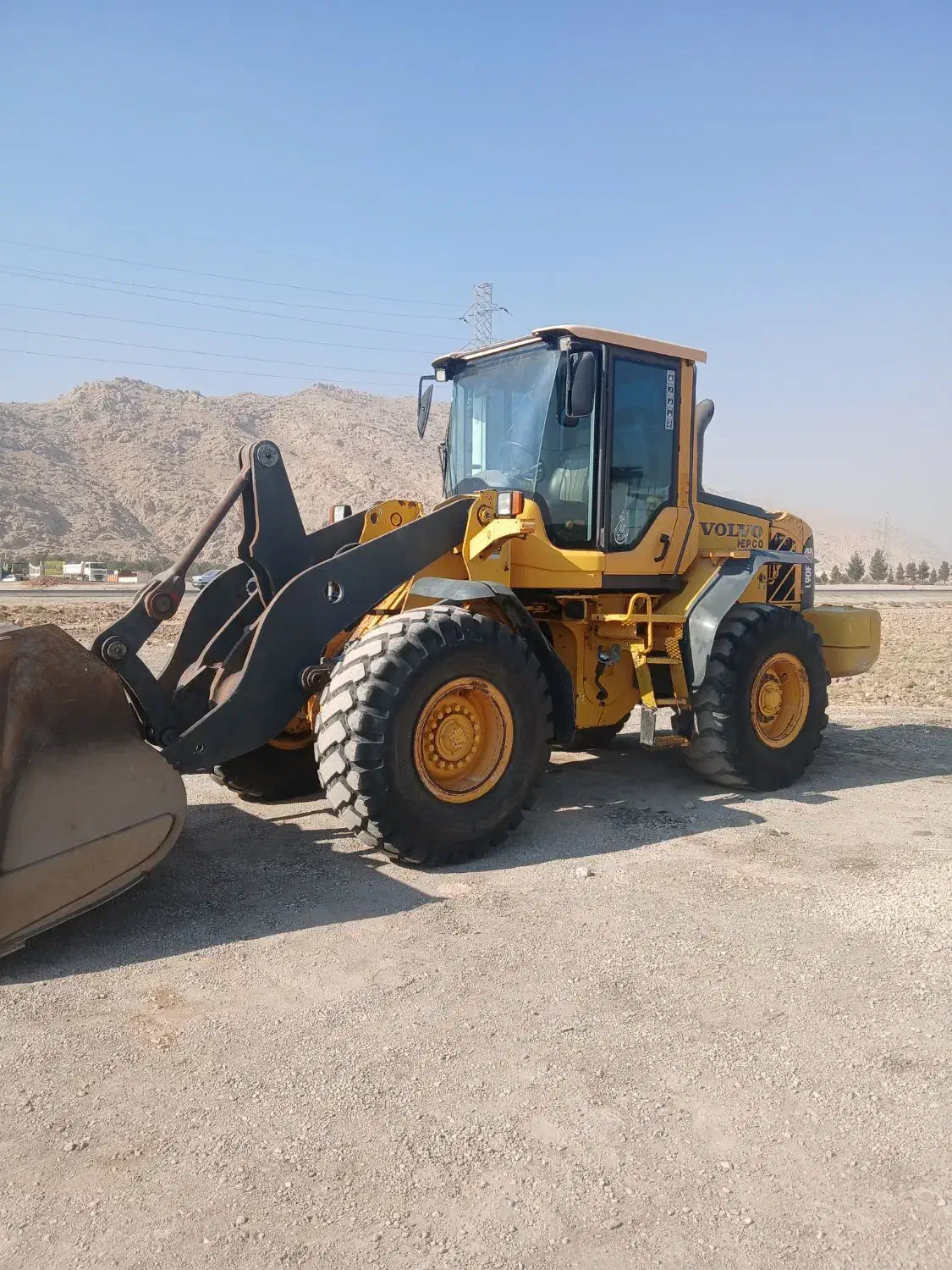 لودر ولوو ال ۹۰|خودرو سنگین|ری, تصفیه خانه|دیوار