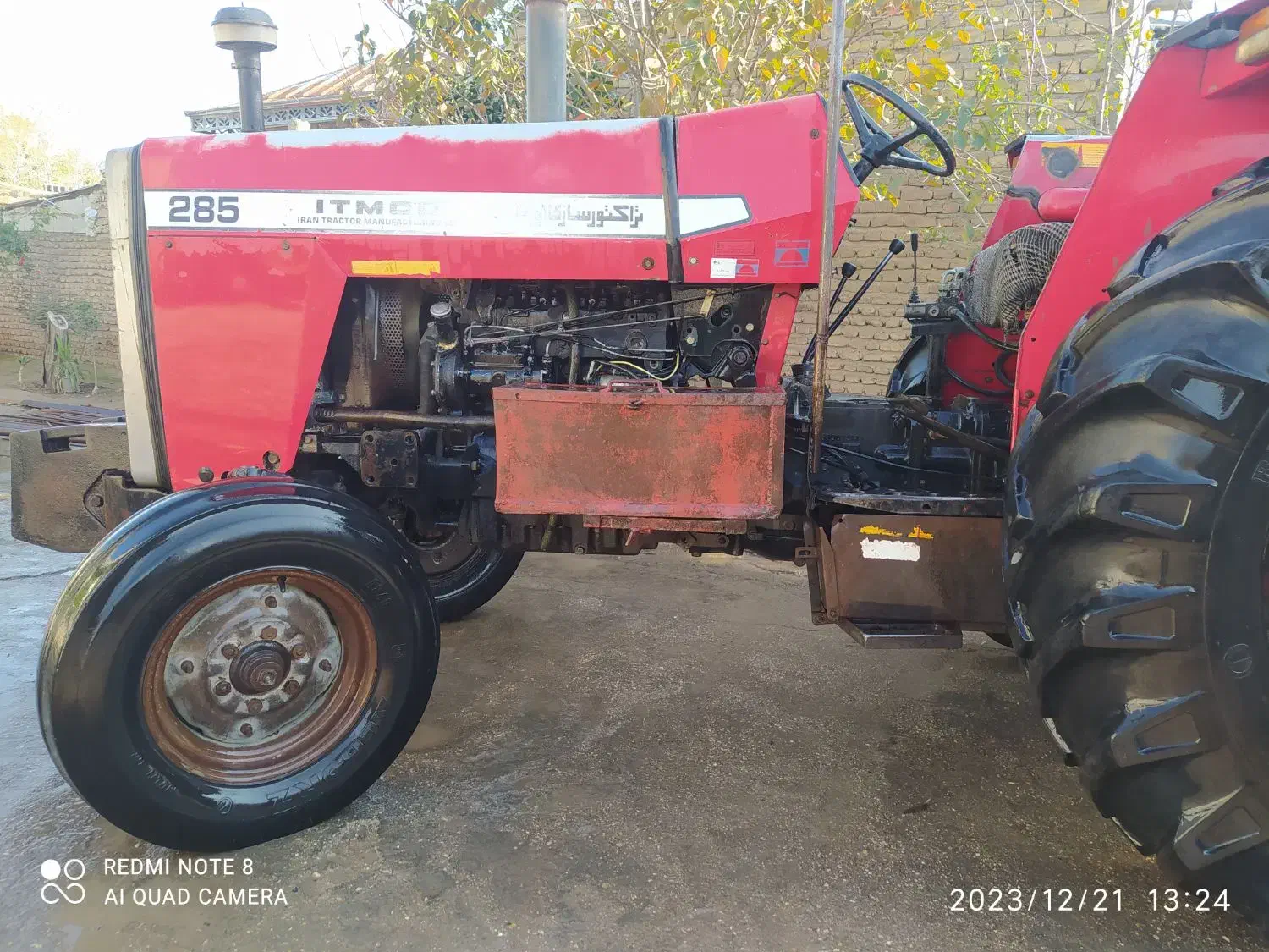 تراکتور تمیز آماده کار|خودرو سنگین|گالیکش, |دیوار