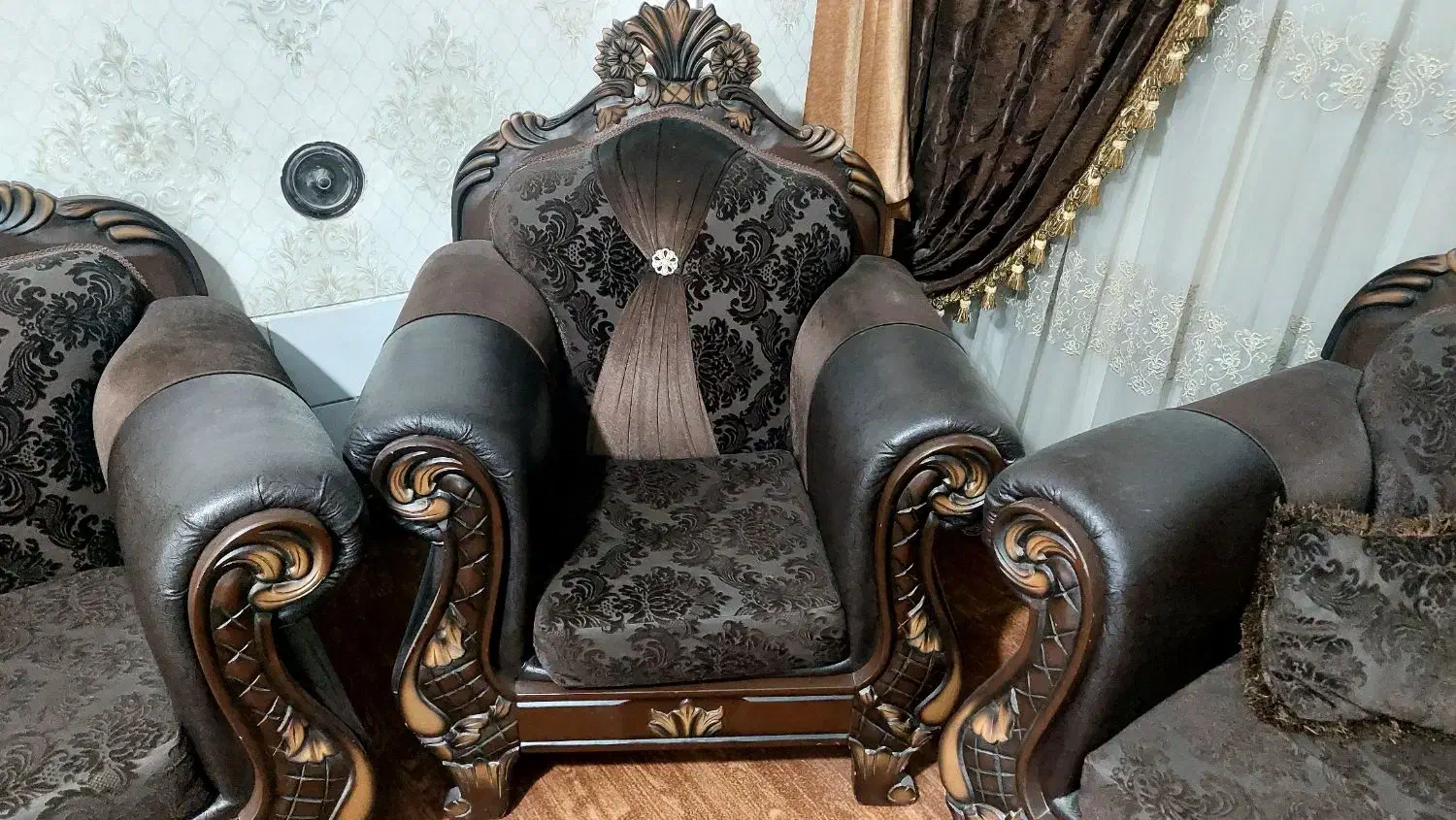 مبل سلطنتی کلاسیک ۱۴ نفره|مبلمان خانگی و میز عسلی|فسا, |دیوار