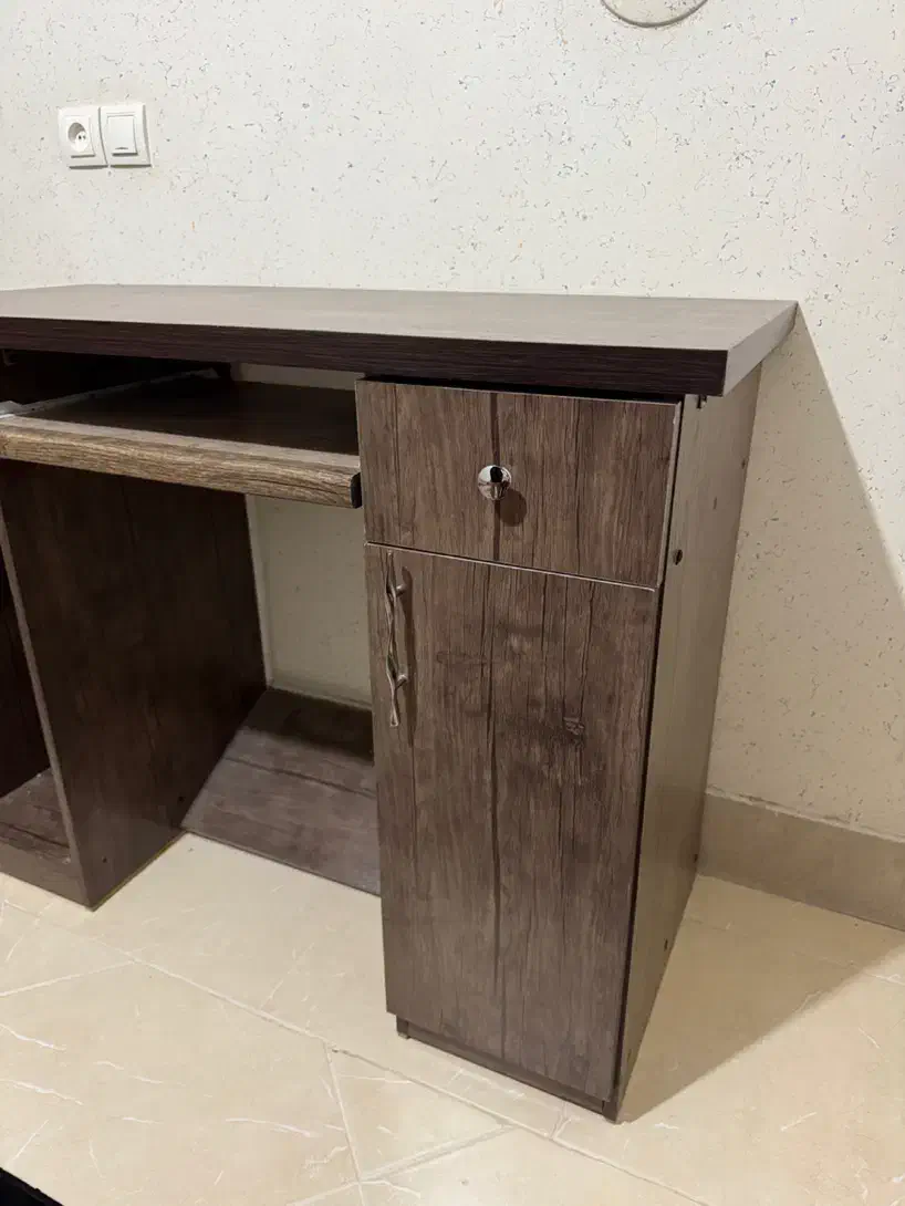 میز کامپیوتر|میز تحریر و کامپیوتر|برخوار, |دیوار