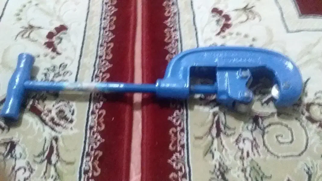 لوله بُر|ابزارآلات|بومهن, |دیوار