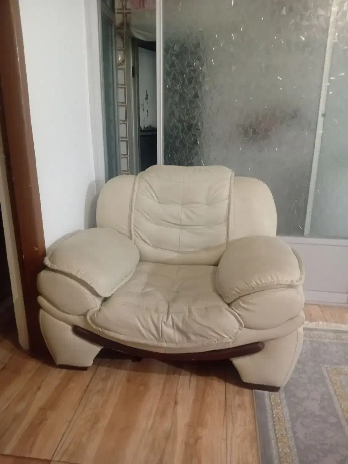 مبل ۷ نفره،رنگ کرمی|مبلمان خانگی و میز عسلی|سمنان, |دیوار