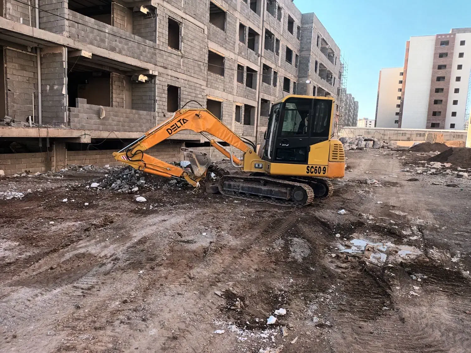 اجاره دهنده مینی بیل مکانیکی|خدمات حمل و نقل|پرند, فاز ۶|دیوار