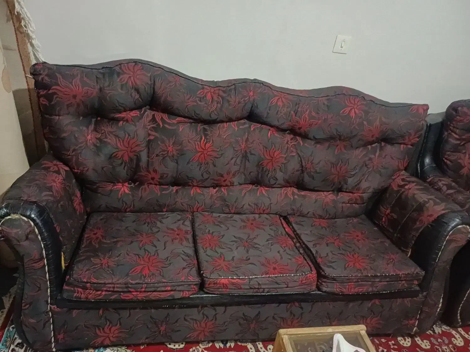 مبل ۷ نفره|مبلمان خانگی و میز عسلی|اصفهان, کوی امیریه|دیوار