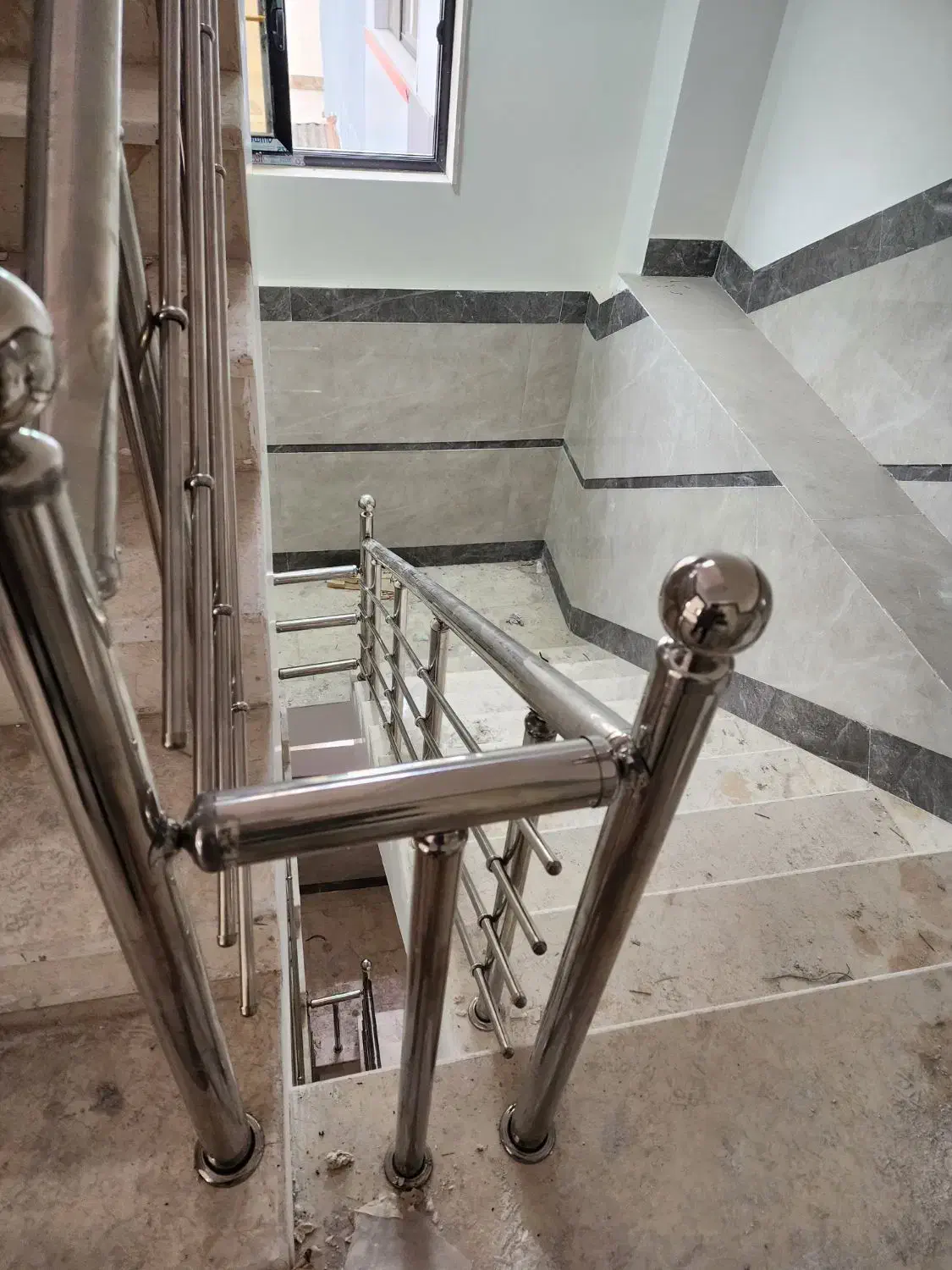 نصب نرده استیل|خدمات پیشه و مهارت|لاهیجان, پردسر|دیوار