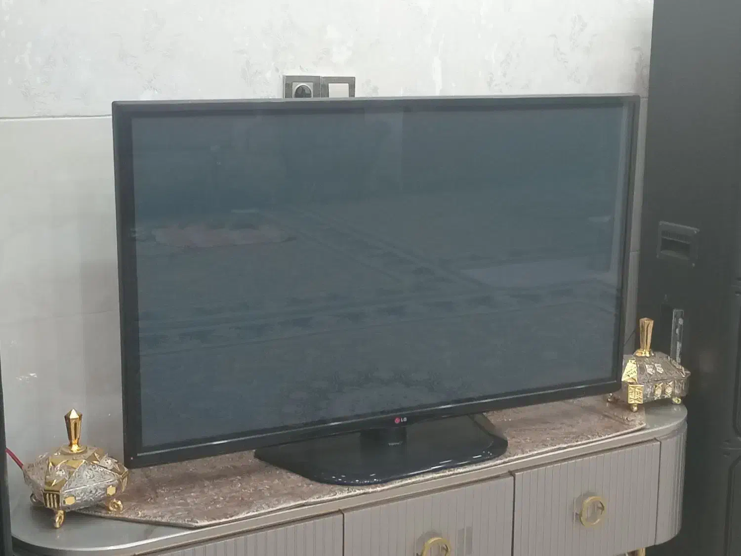 تلویزیون الجی|تلویزیون و پروژکتور|یزد, |دیوار