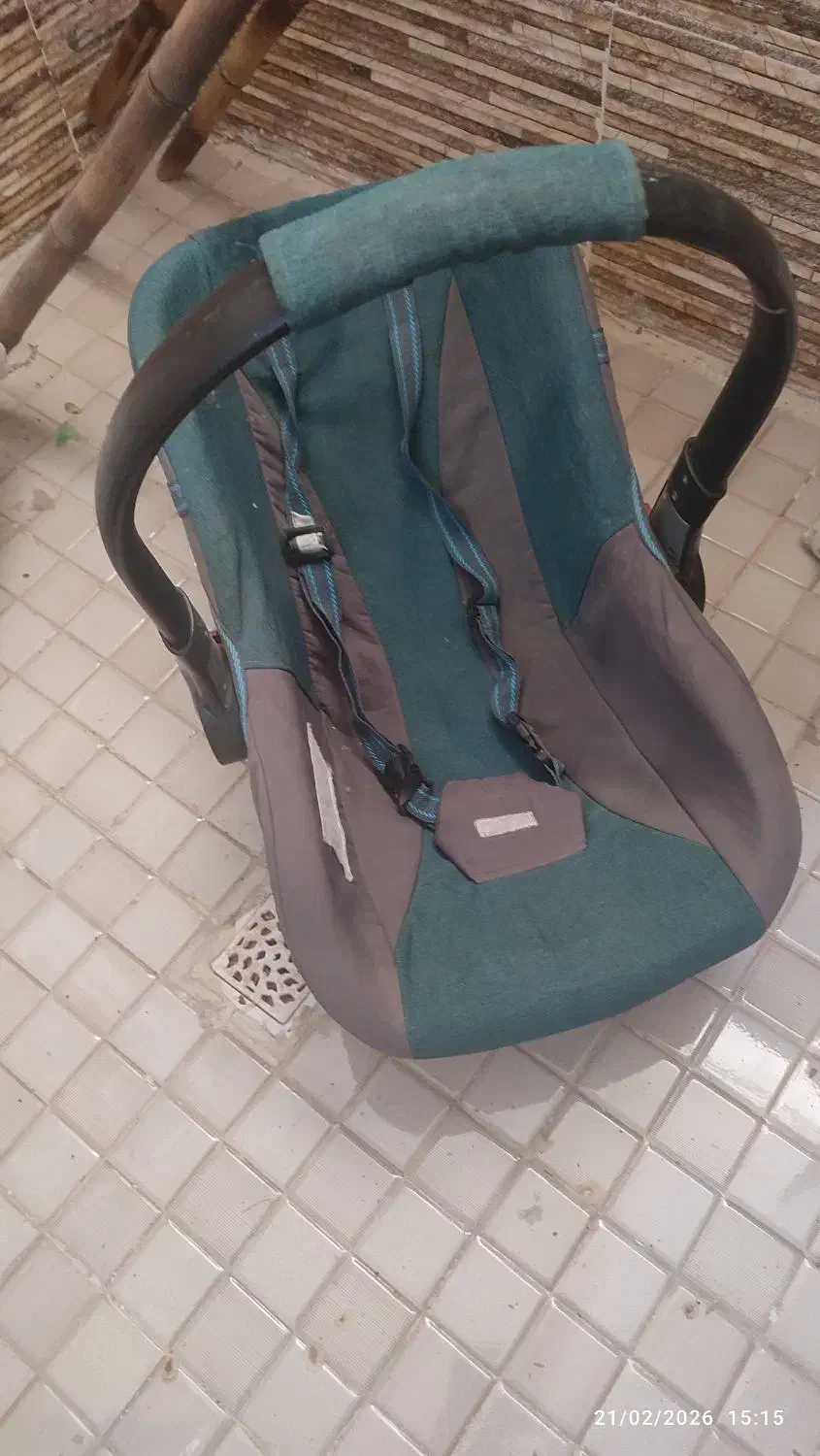 کریر|کالسکه و لوازم جانبی|شاهین‌شهر, خانه کارگر|دیوار