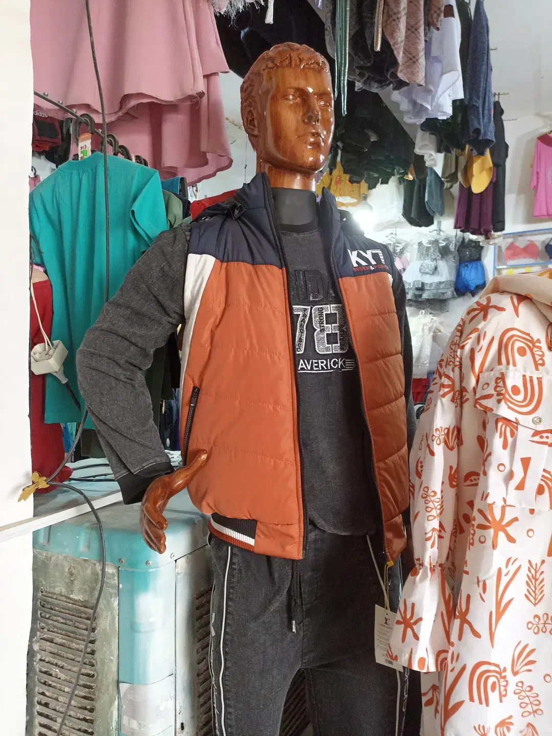 مانکن مردانه|فروشگاه و مغازه|زابل, |دیوار