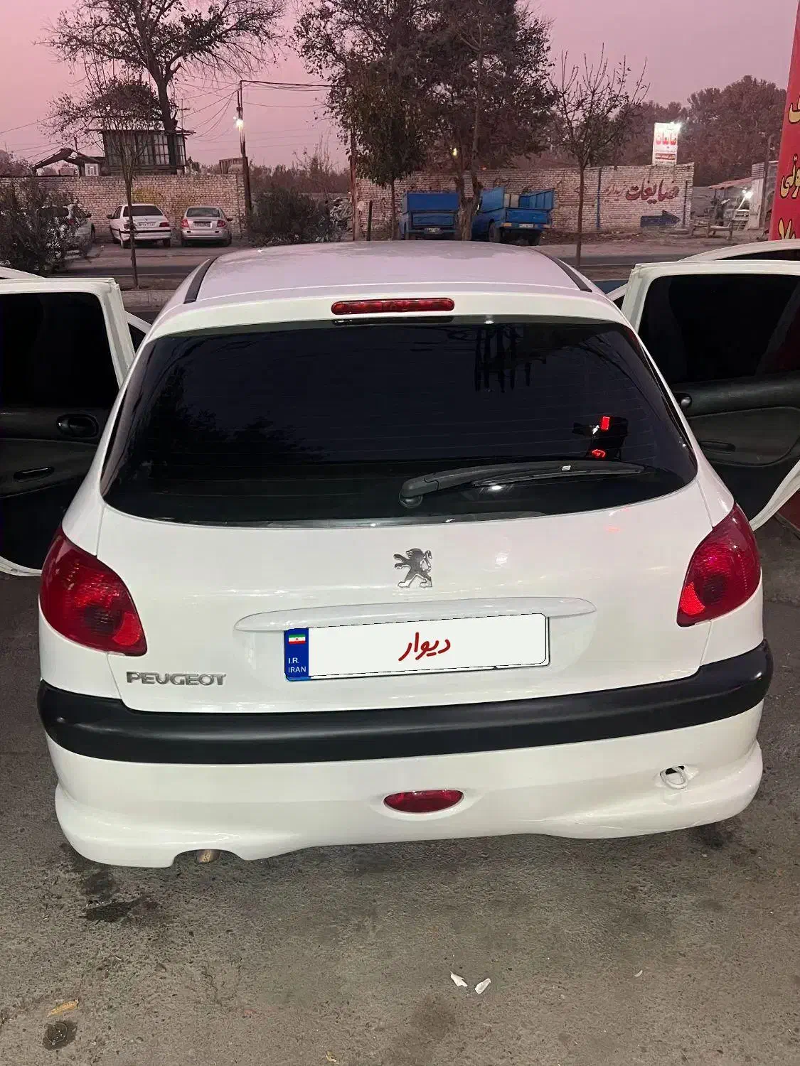 ۲۰۶  مدل ۴۰۰ گارگرد ۷۸۰۰۰|خودرو سواری و وانت|شهریار, ابراهیم‌آباد|دیوار