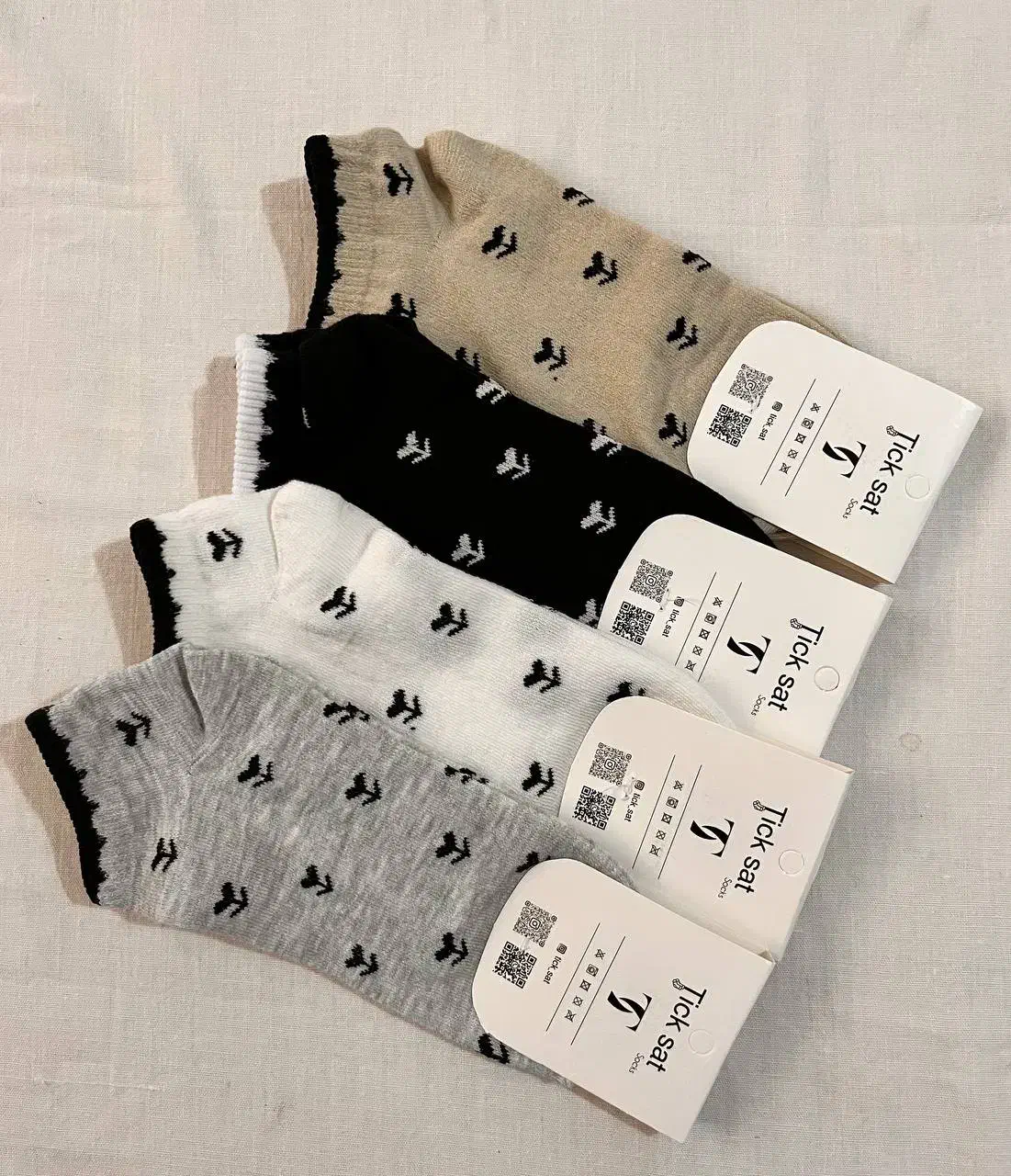 جوراب در تنوعی بالا|لباس|گرگان, |دیوار