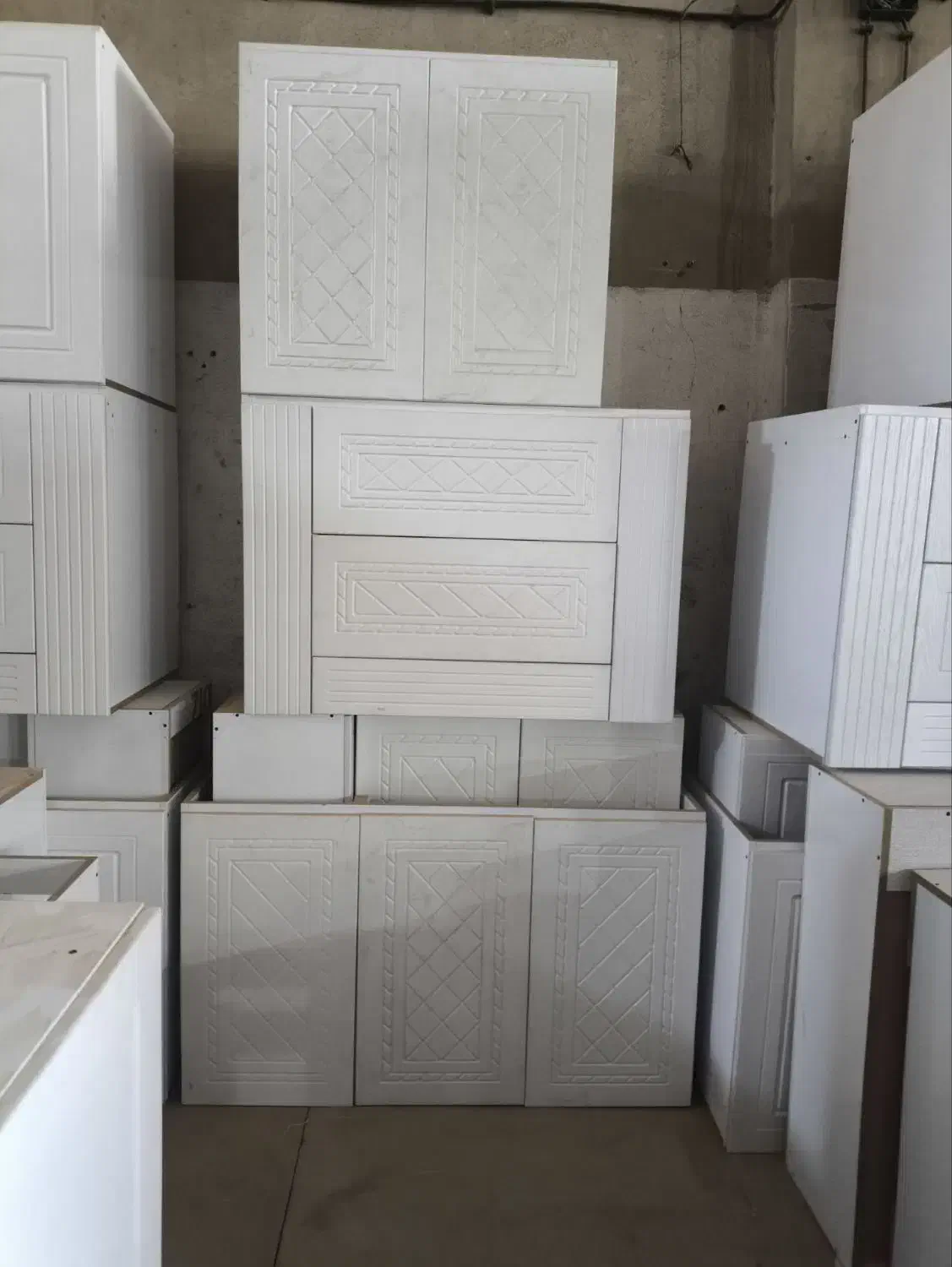 تولیدی کابینت پیش ساخته و سفارشی و کمد دیواری|مصالح و تجهیزات ساختمان|محمدشهر, زیبادشت|دیوار