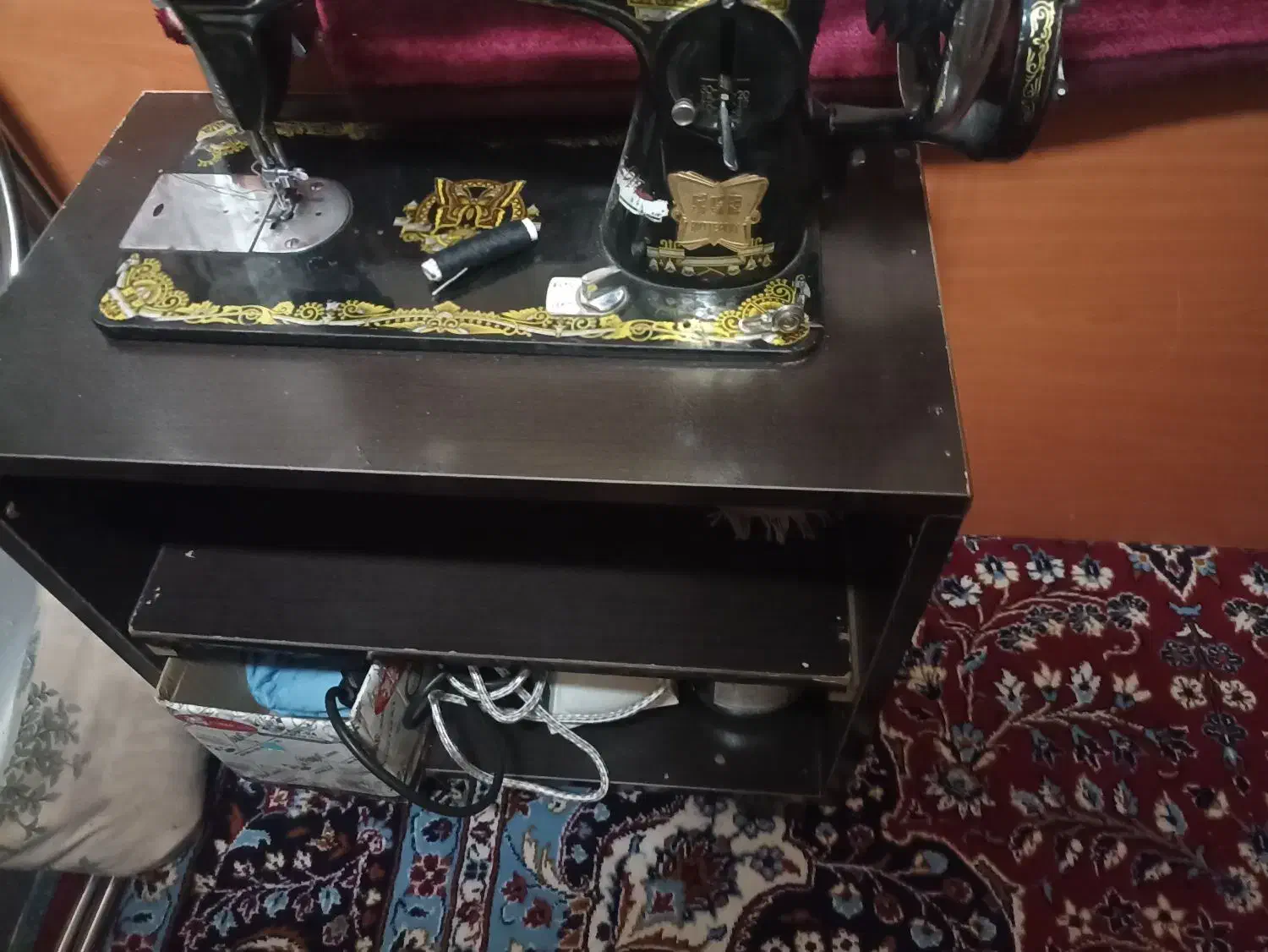 چرخ خیاطی بازیر کمدی|چرخ خیاطی و ریسندگی|خرم‌آباد, |دیوار