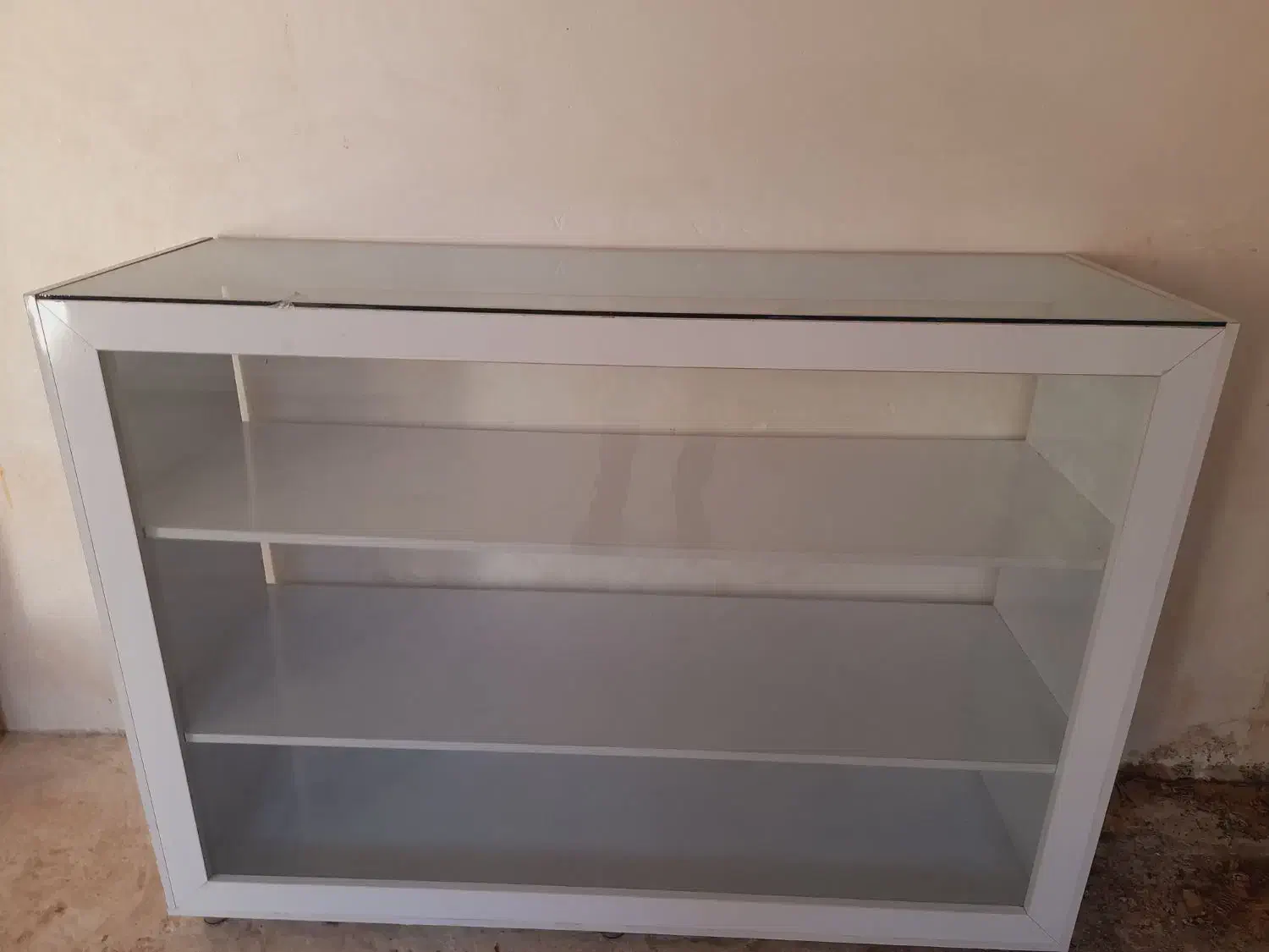 ۲ عدد قفسه و ویترین مغازه تمام ام دی اف|فروشگاه و مغازه|میانه, |دیوار