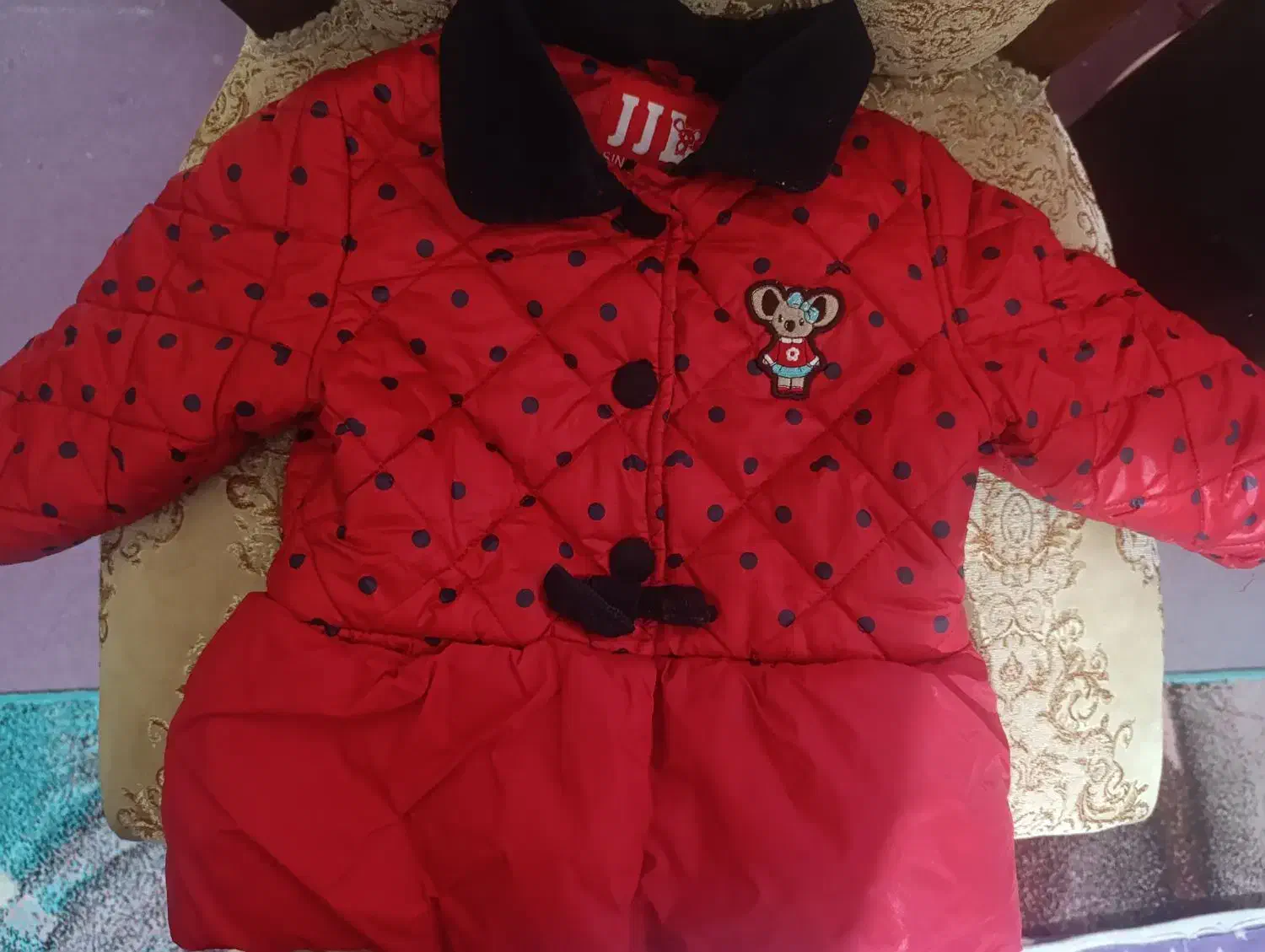 کاپشن دخترانه|کفش و لباس بچه|بندر انزلی, ژاندارمری|دیوار