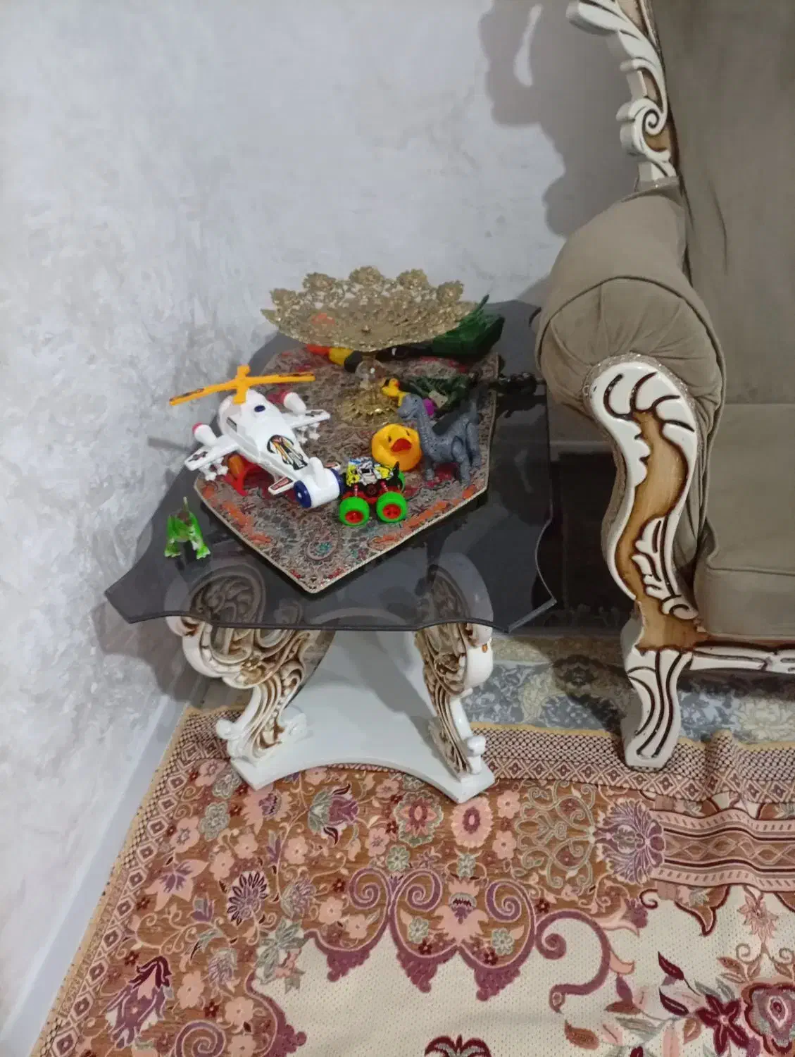 مبل سلطنتی|مبلمان خانگی و میز عسلی|ماهدشت, |دیوار