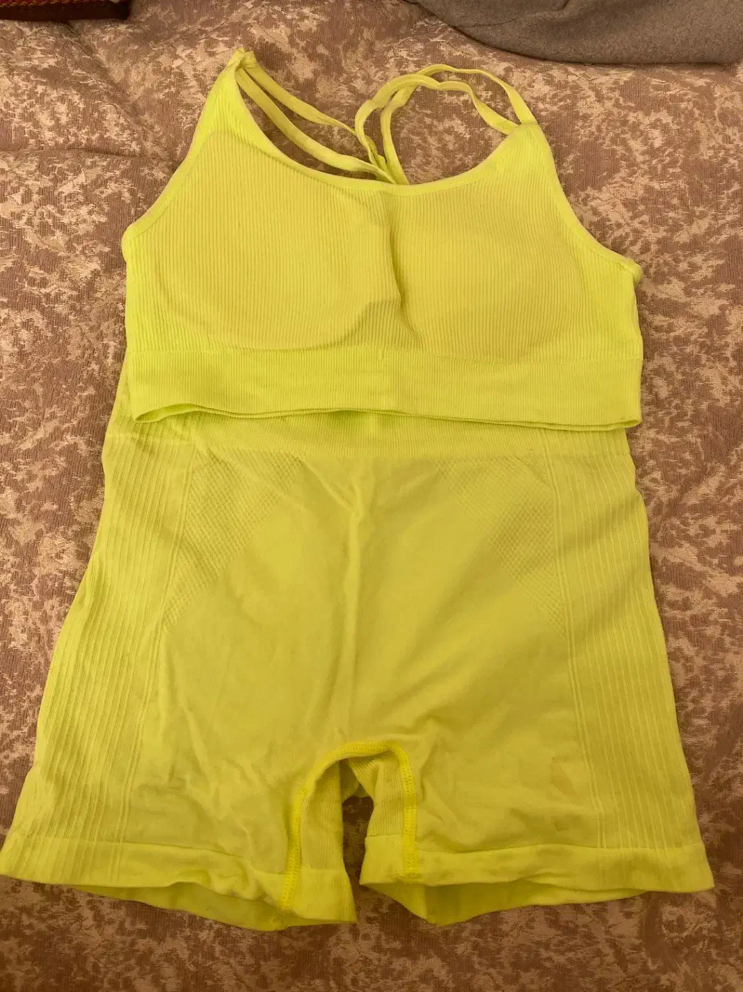 ست ورزشی فسفوری زنونه تاپ شورت|لباس|فردیس, شهرک صنعتی نور|دیوار