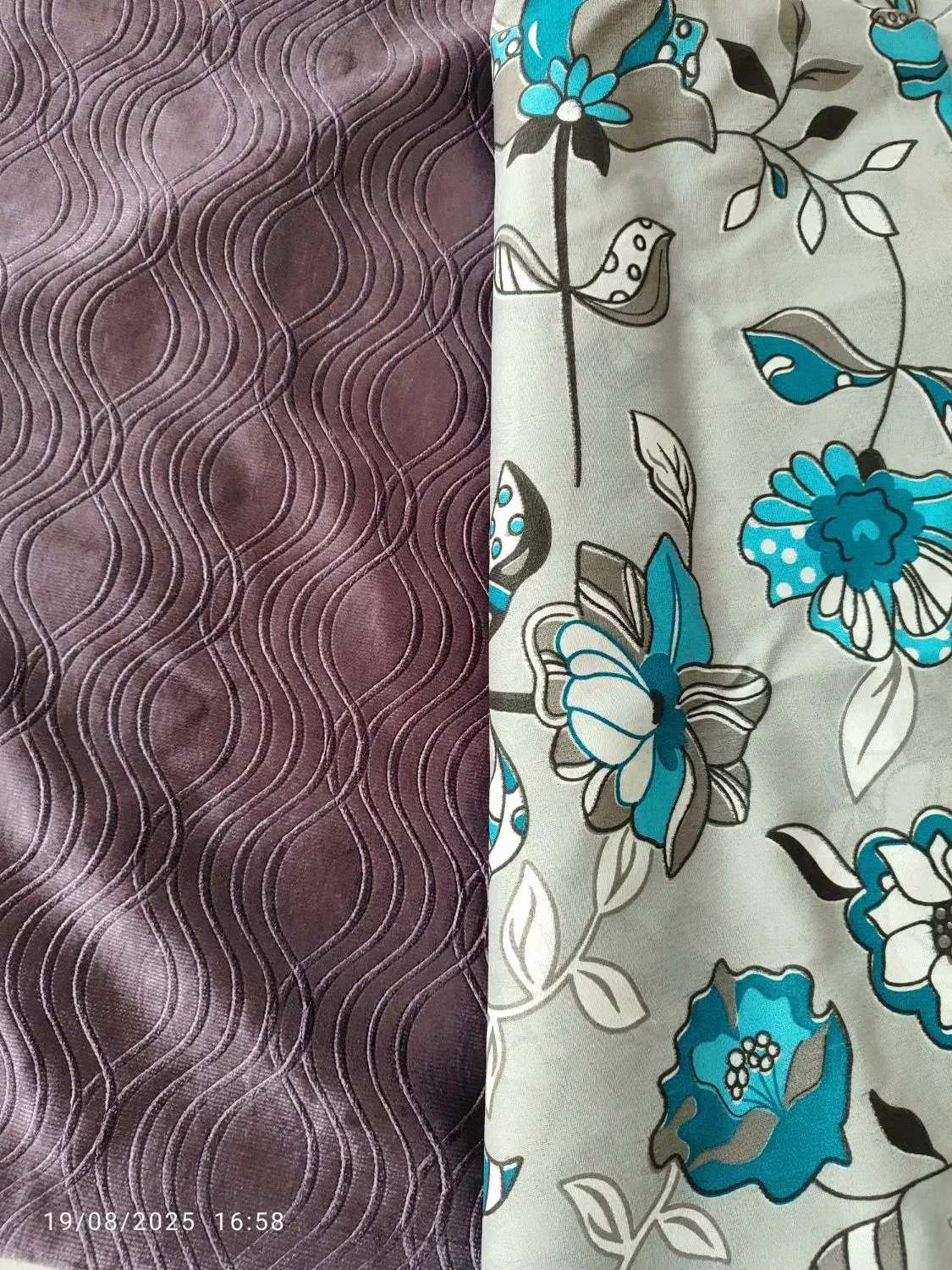 رویی تشک بالشتوغیره..|رختخواب، بالش، پتو|قنوات, |دیوار