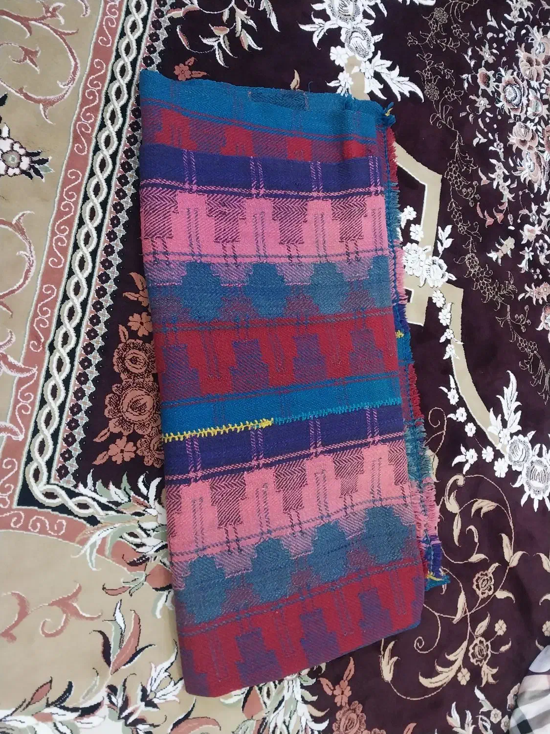 دو عدد جاجیم|گلیم، جاجیم، گبه|دهلران, |دیوار