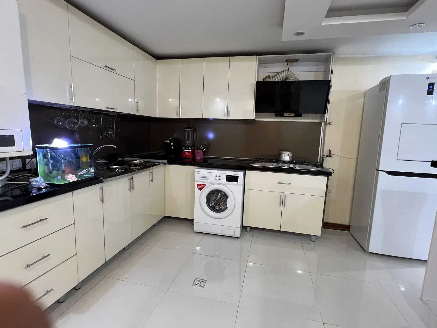 منزل مبله /خانه مسافر/سوییت مبله معالی اباد|اجارهٔ کوتاه‌مدت آپارتمان و سوئیت|شیراز, معالی‌آباد|دیوار