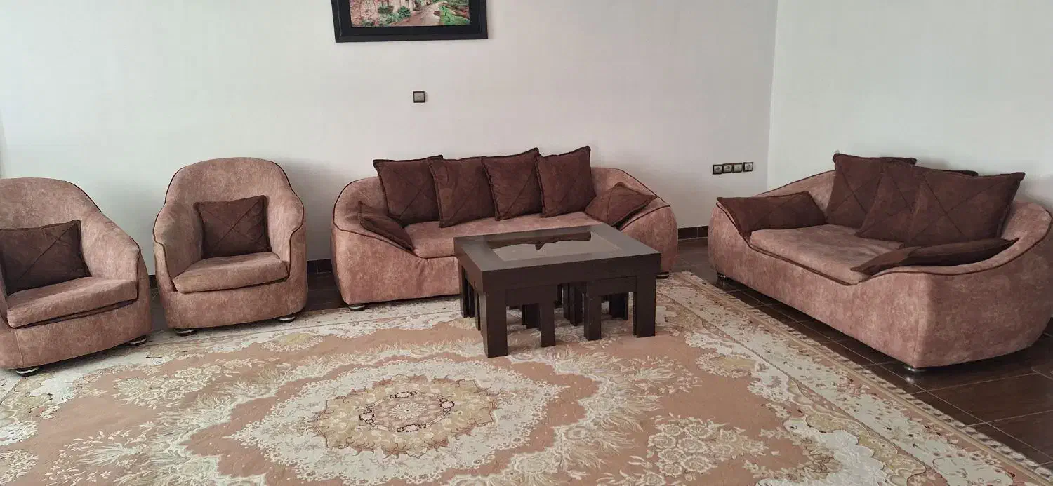 مبل ۷نفره با جلو مبلی و ۴ عدد میز عسلی|مبلمان خانگی و میز عسلی|فریدون‌کنار, |دیوار